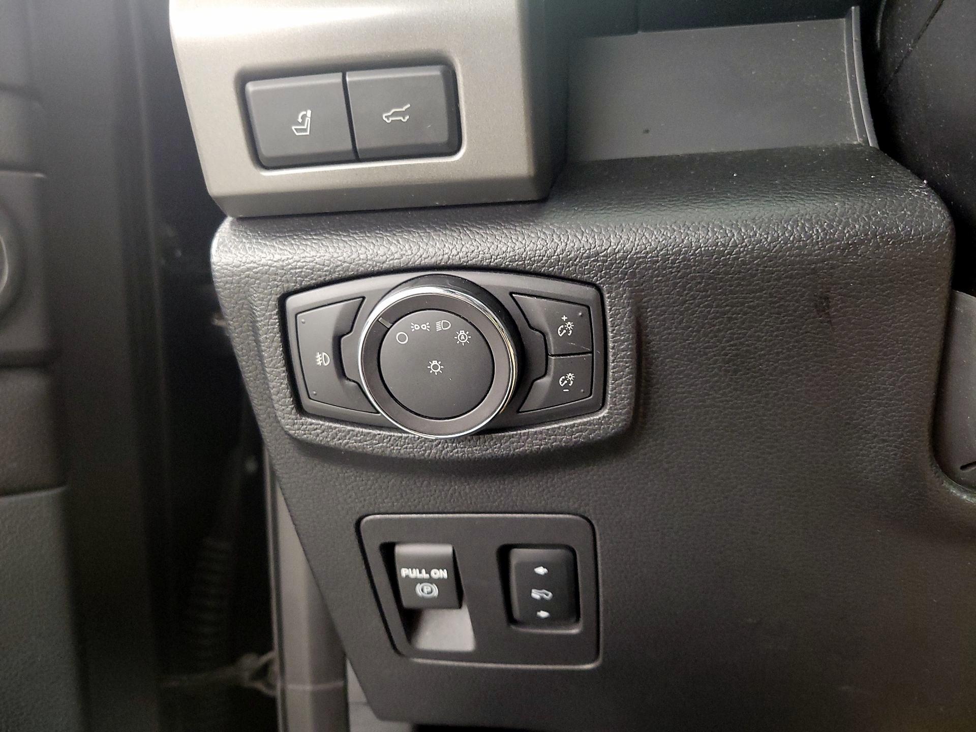 Thumbnail: 2018 Ford Expedition - 13