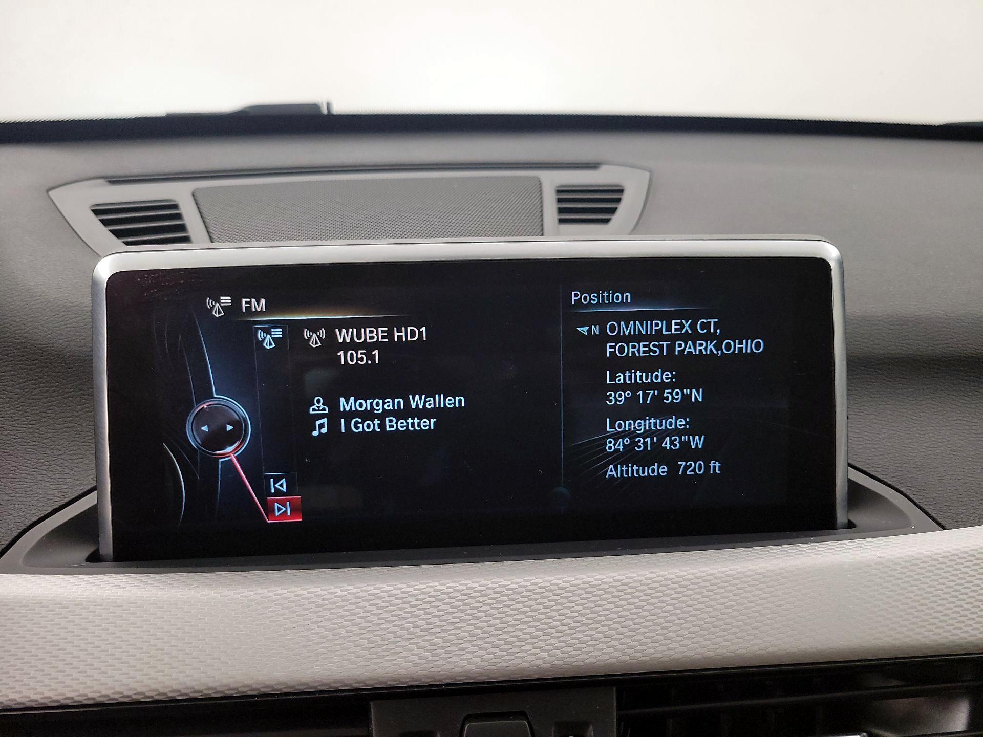 Thumbnail: 2016 BMW X1 - 16
