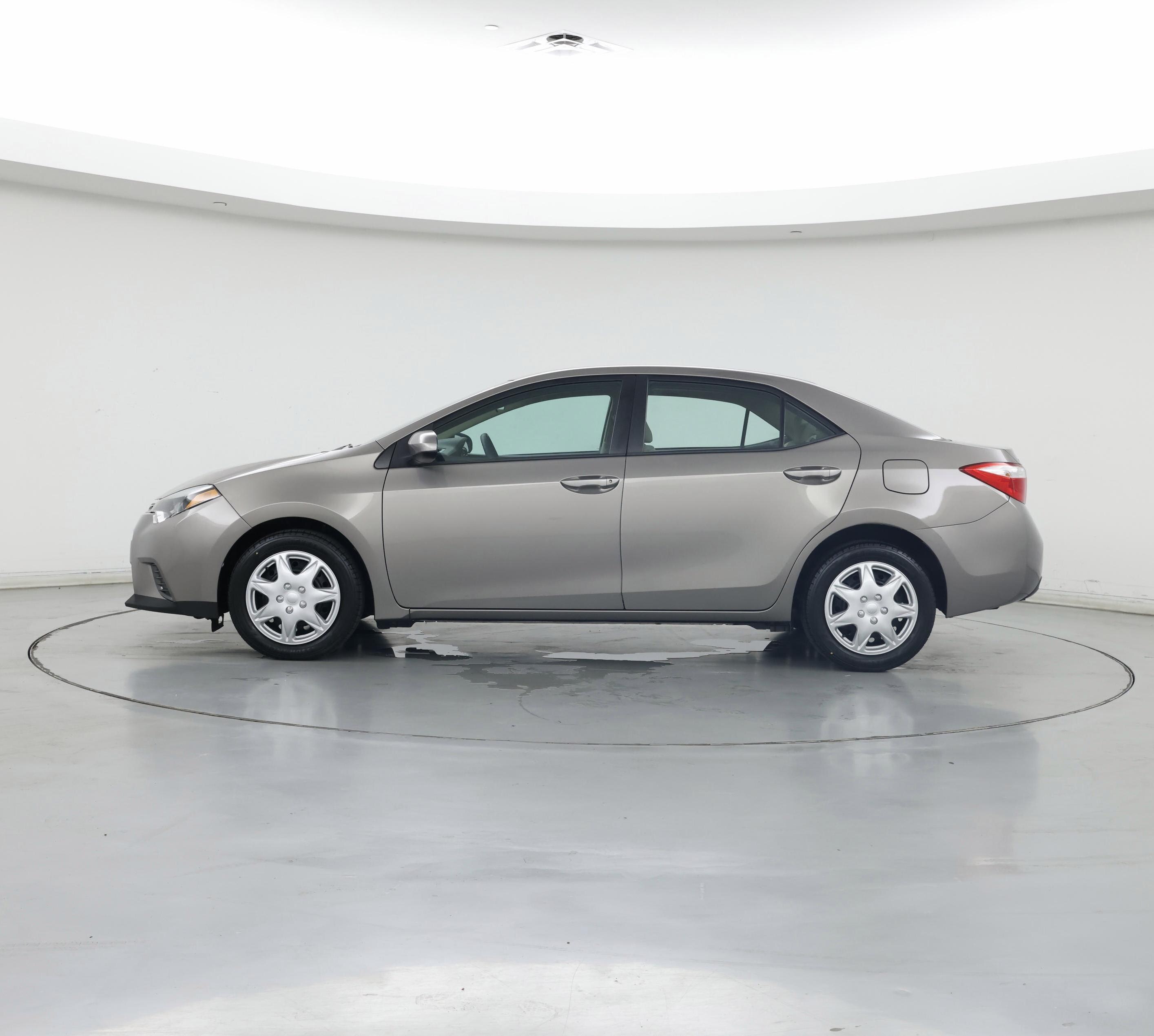 Thumbnail: 2015 Toyota Corolla - 3