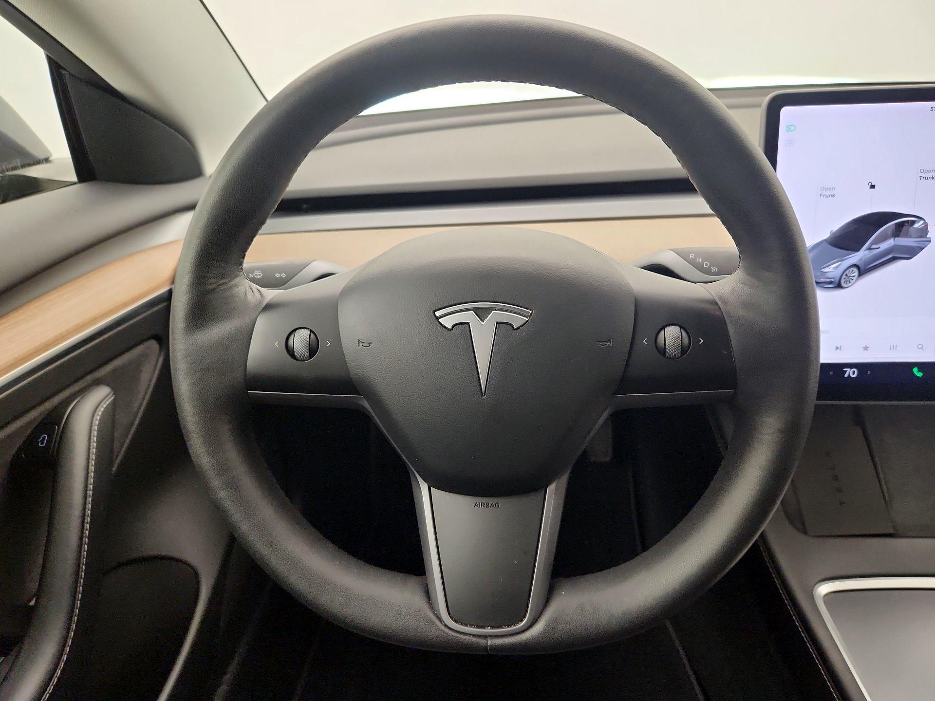 Thumbnail: 2021 Tesla Model 3 - 10