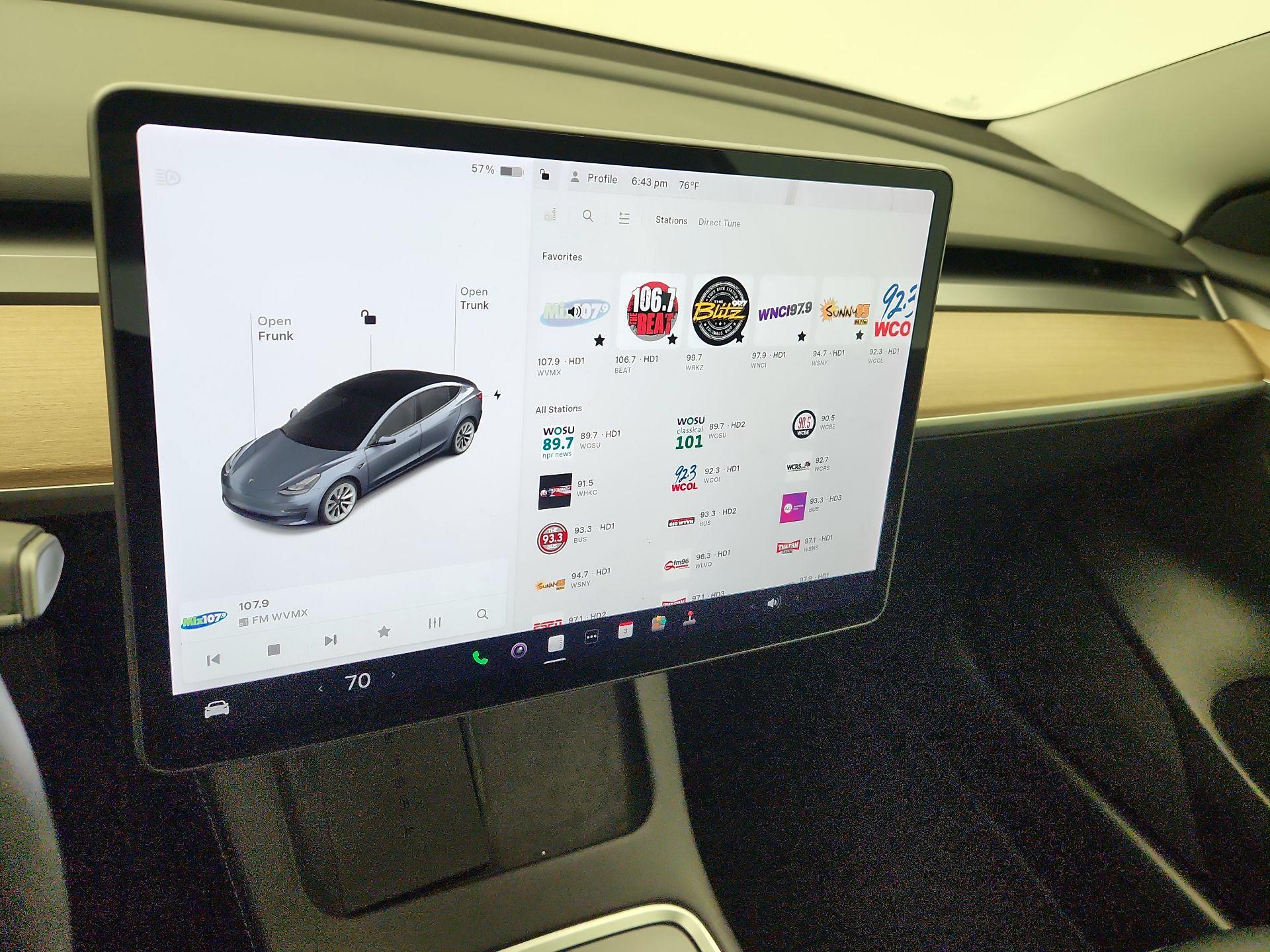 Thumbnail: 2021 Tesla Model 3 - 15