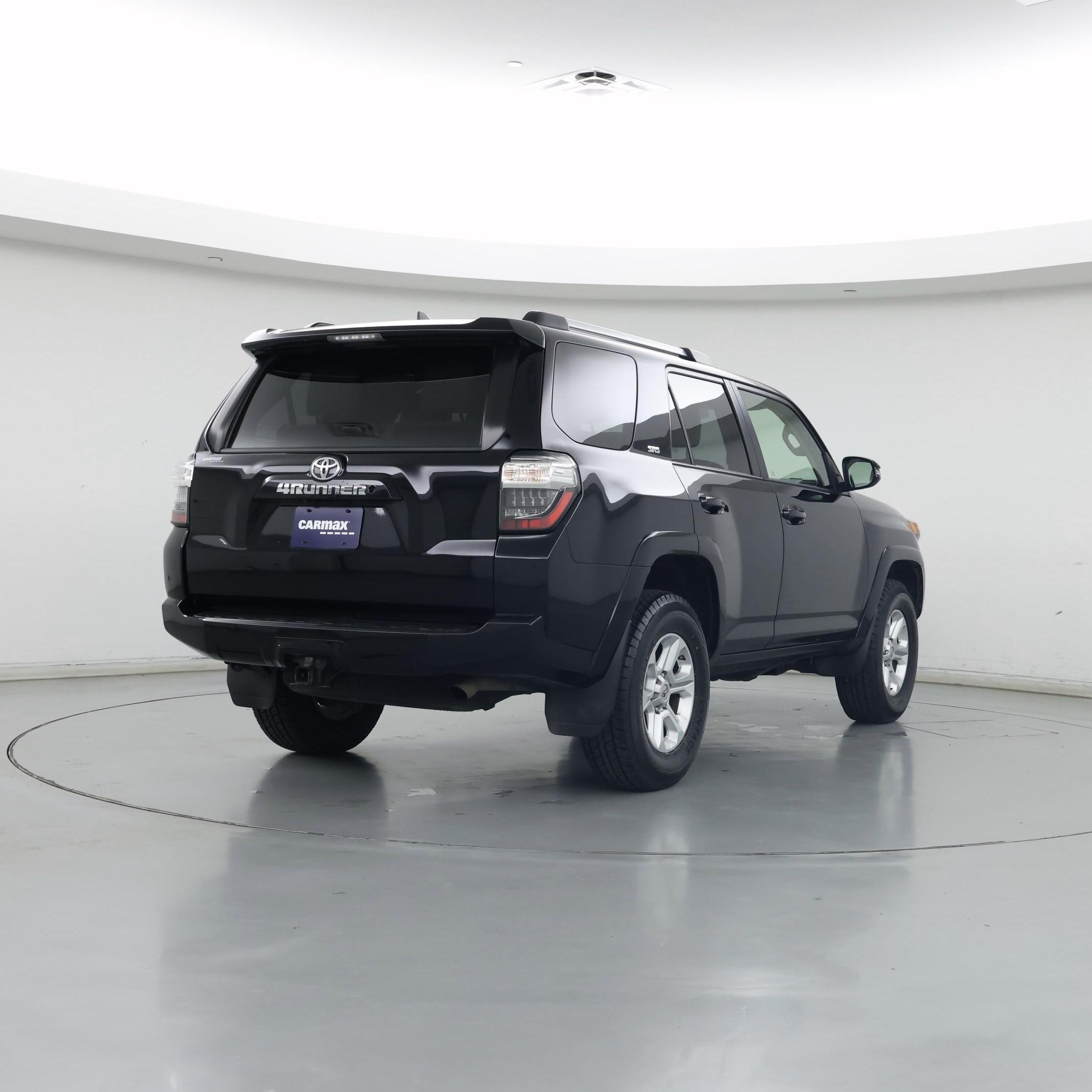 Thumbnail: 2019 Toyota 4Runner - 8