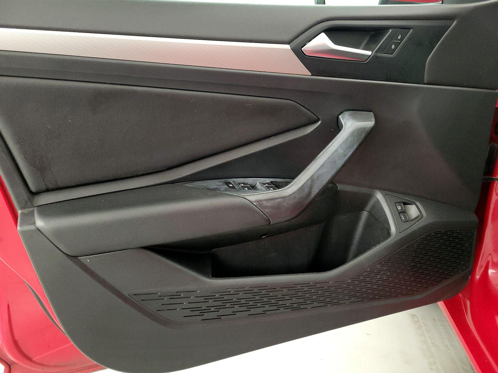 Thumbnail: 2021 Volkswagen Jetta - 12