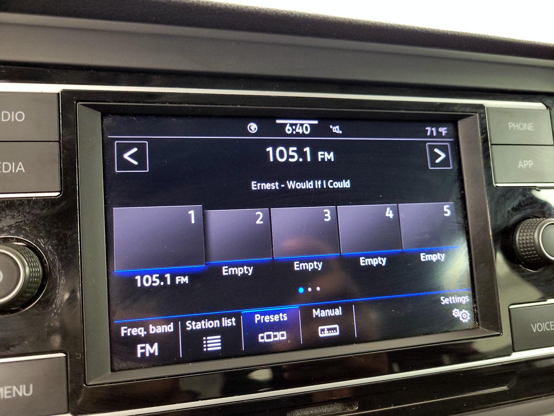 Thumbnail: 2021 Volkswagen Jetta - 15