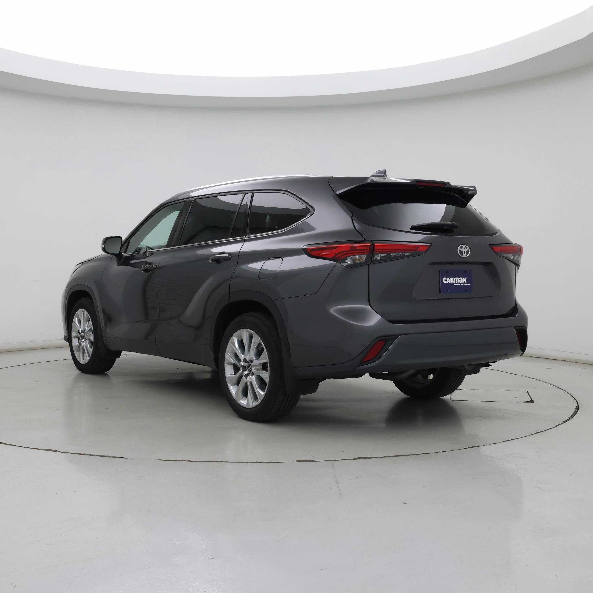 Thumbnail: 2022 Toyota Highlander - 2