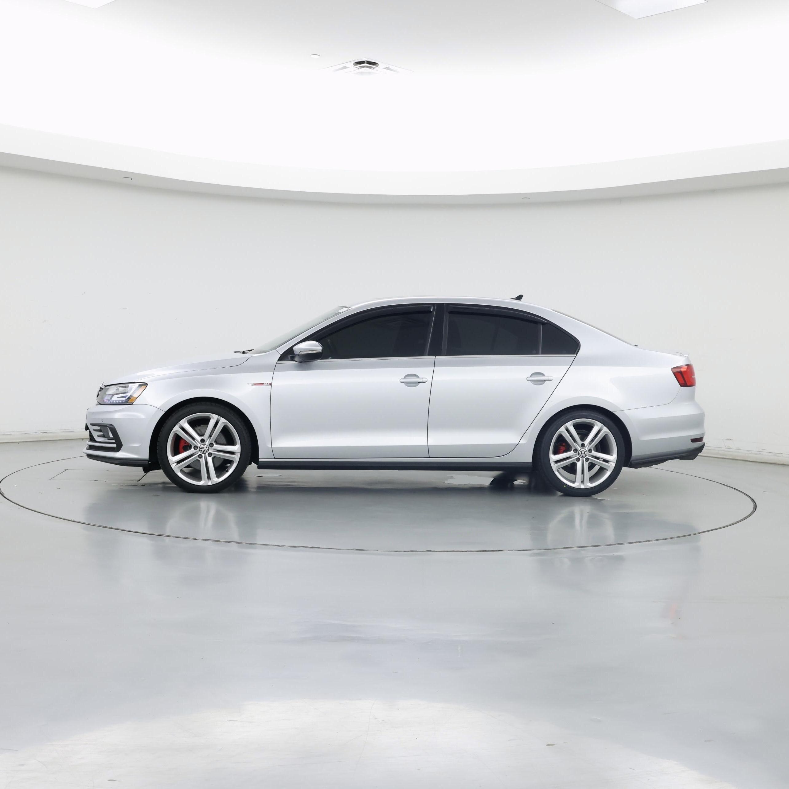 Thumbnail: 2016 Volkswagen Jetta - 3
