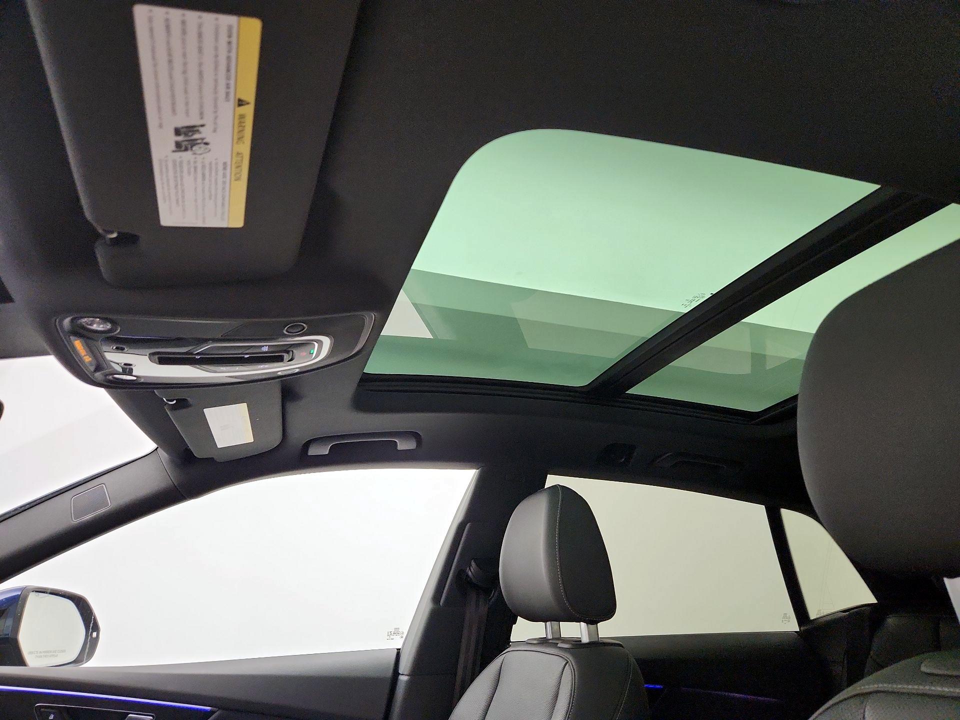 Thumbnail: 2021 Audi Q8 - 20
