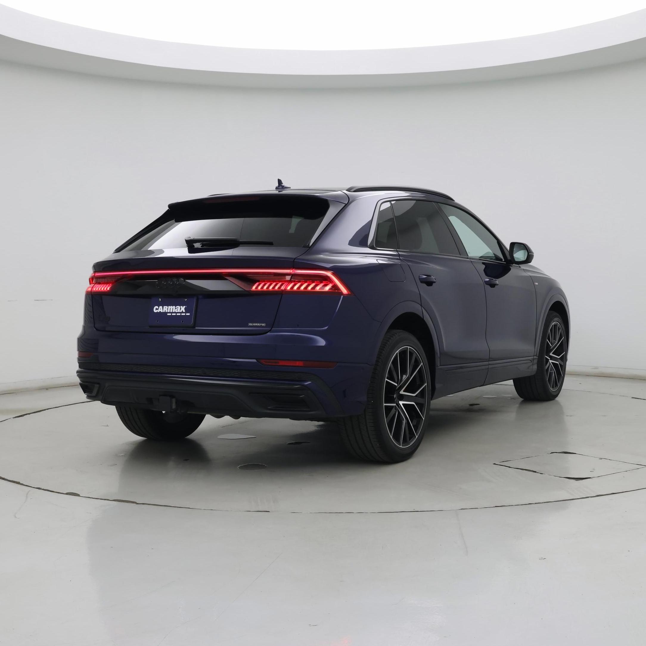 Thumbnail: 2021 Audi Q8 - 8