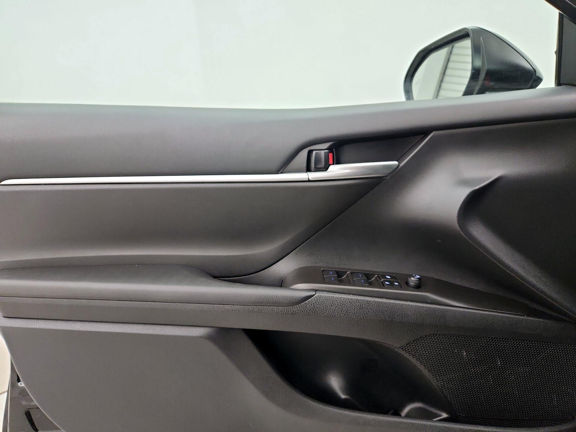 Thumbnail: 2023 Toyota Camry - 12