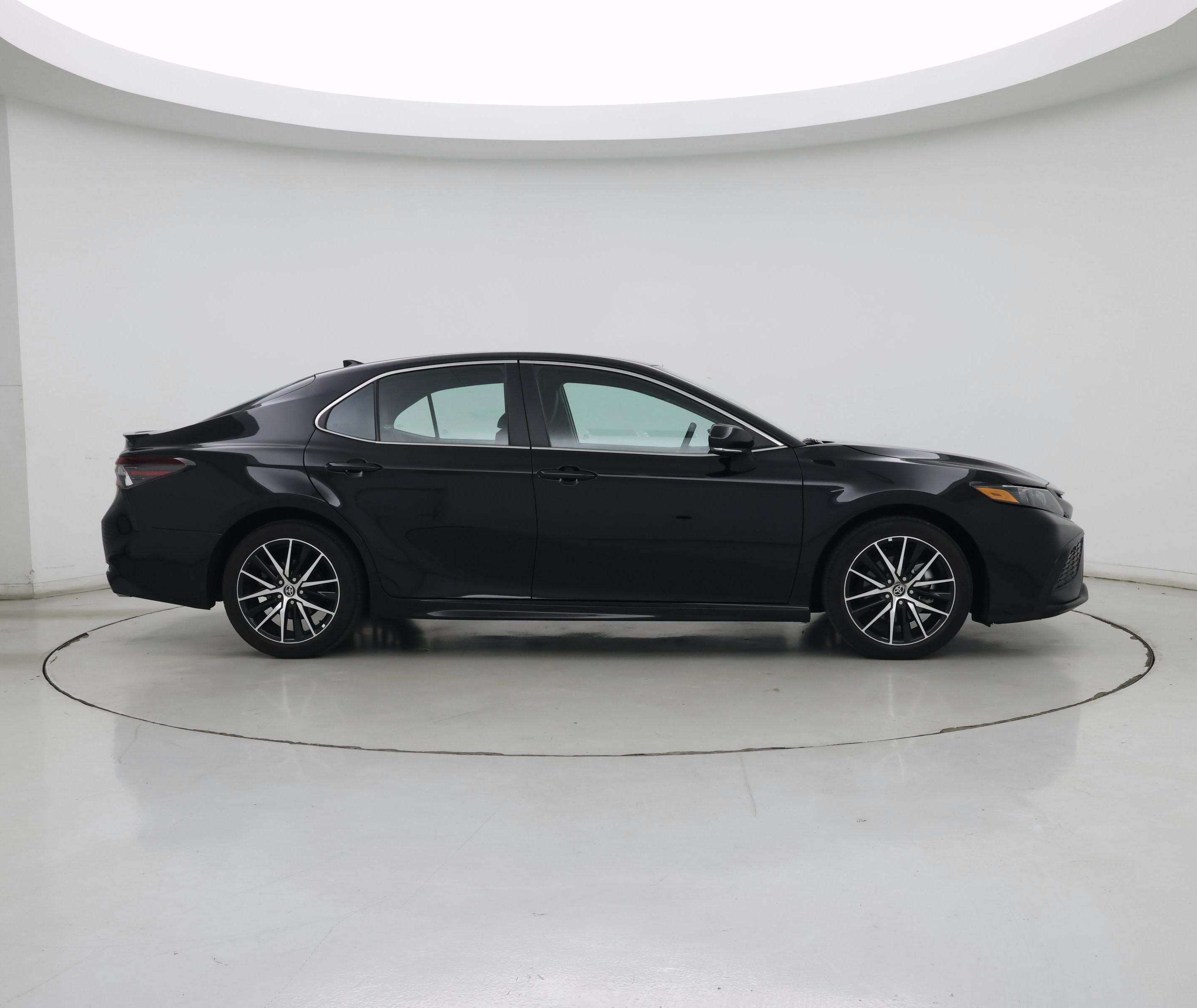 Thumbnail: 2023 Toyota Camry - 7