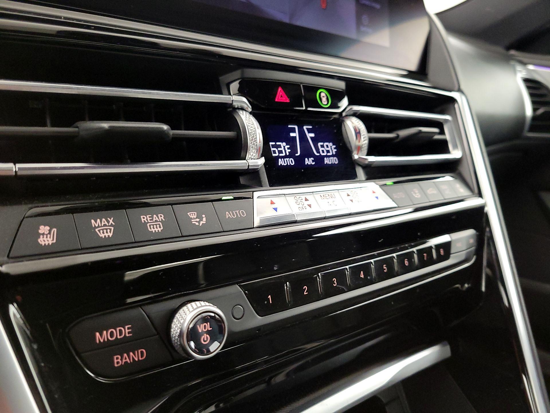 Thumbnail: 2019 BMW 8 Series - 17