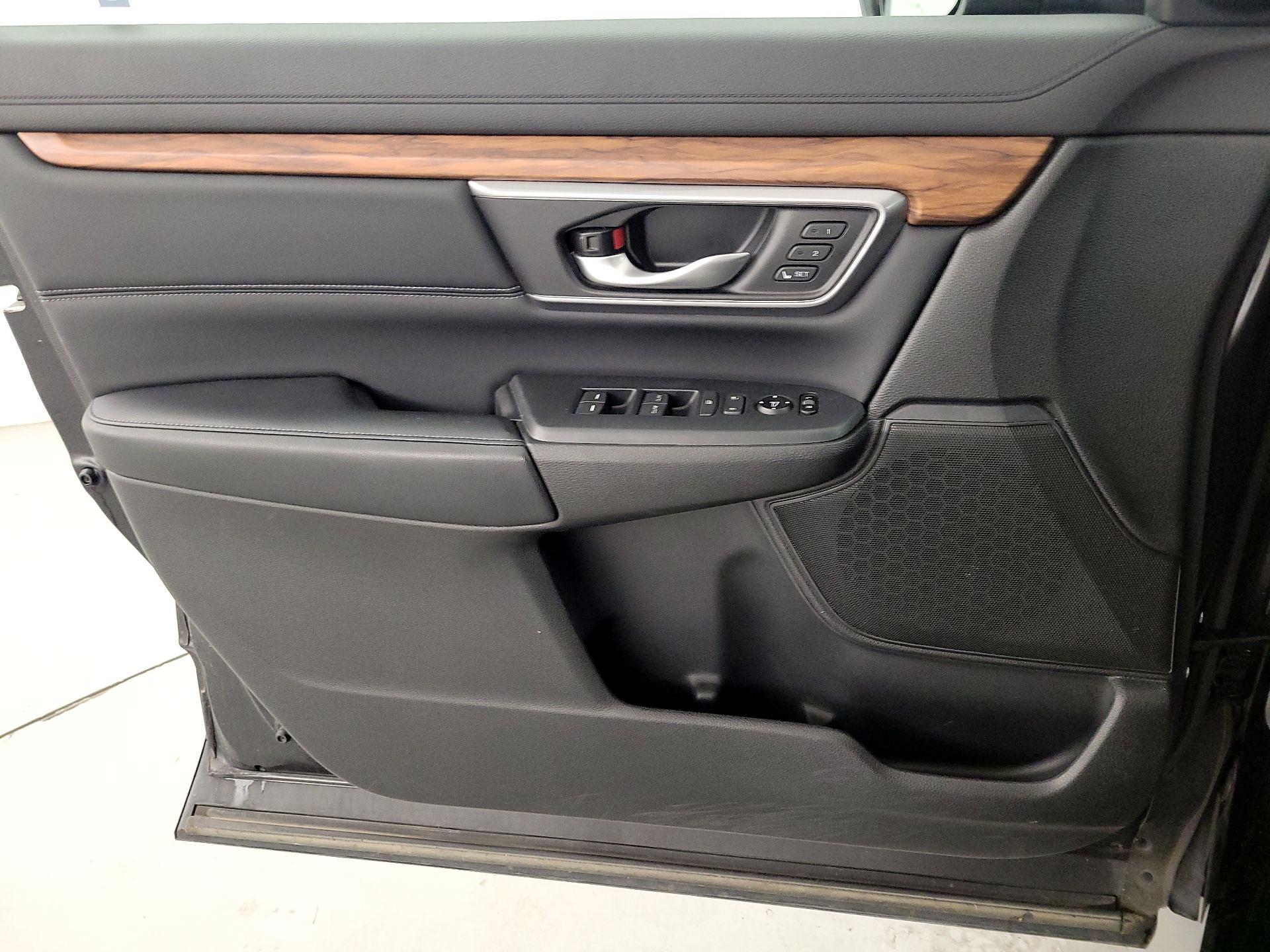 Thumbnail: 2017 Honda CR-V - 12