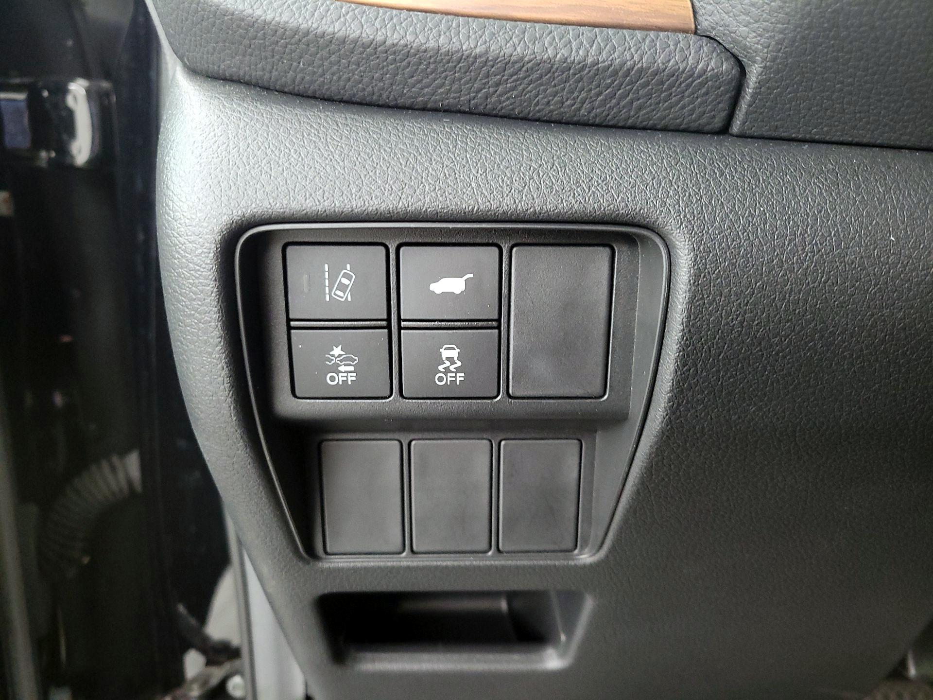 Thumbnail: 2017 Honda CR-V - 13