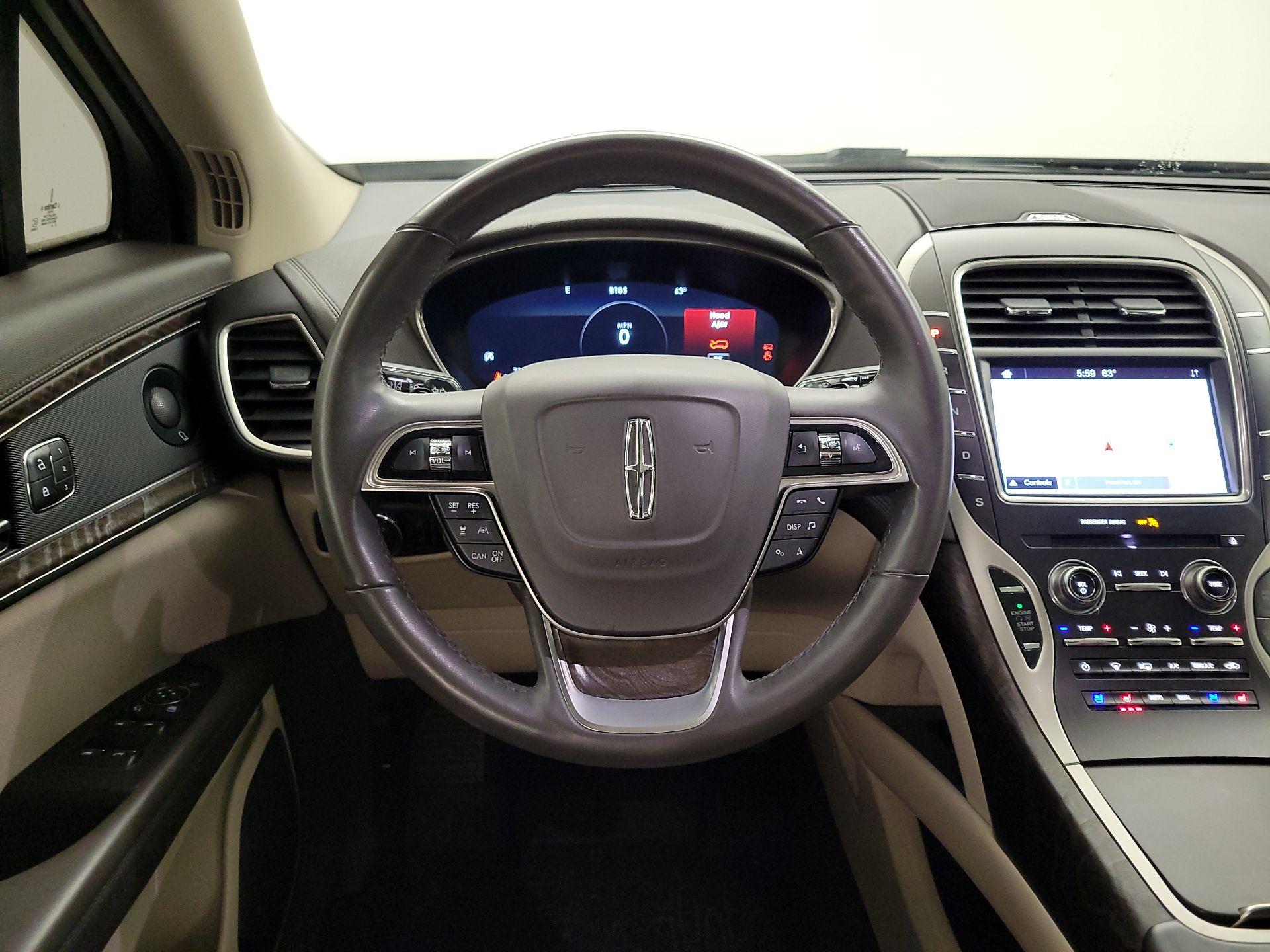 Thumbnail: 2019 Lincoln Nautilus - 10