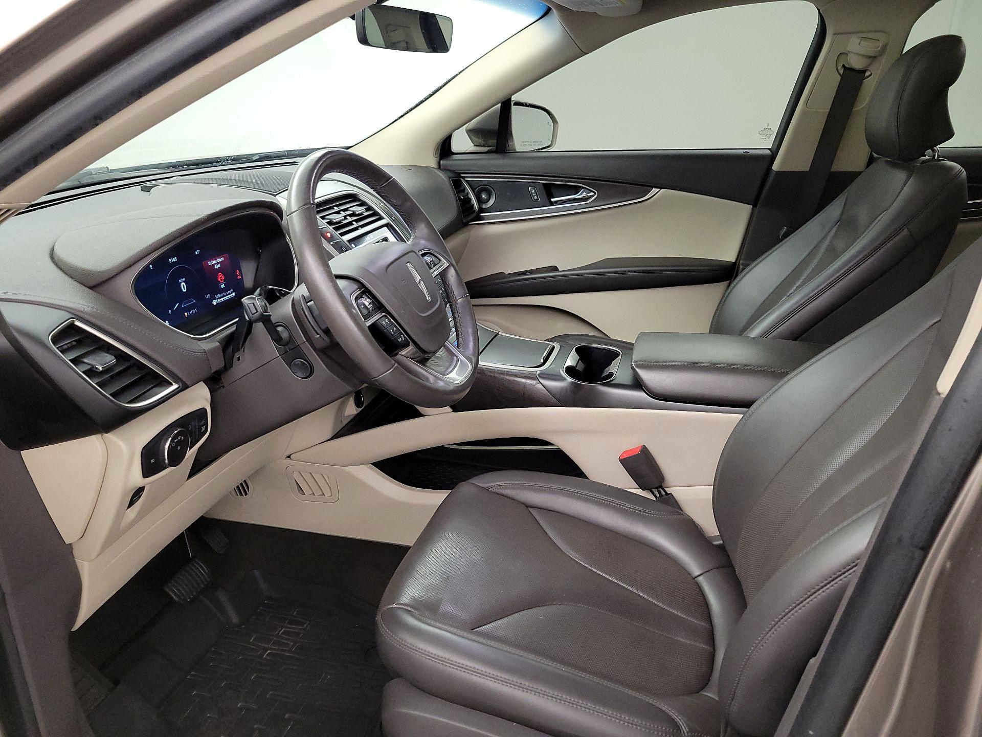 Thumbnail: 2019 Lincoln Nautilus - 11