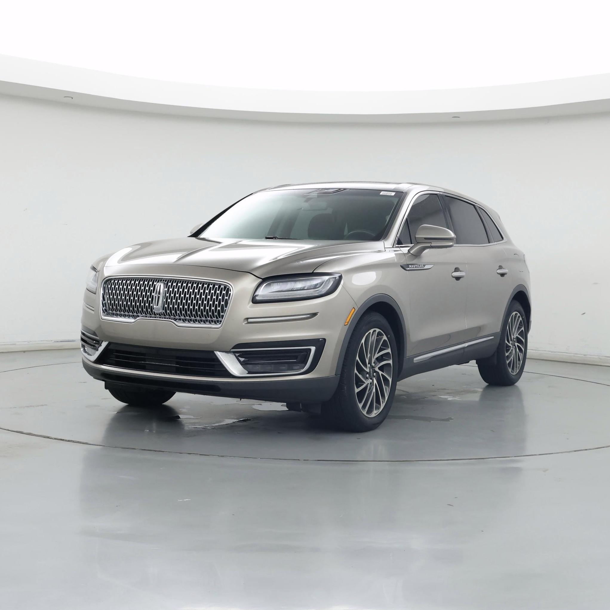 Thumbnail: 2019 Lincoln Nautilus - 4