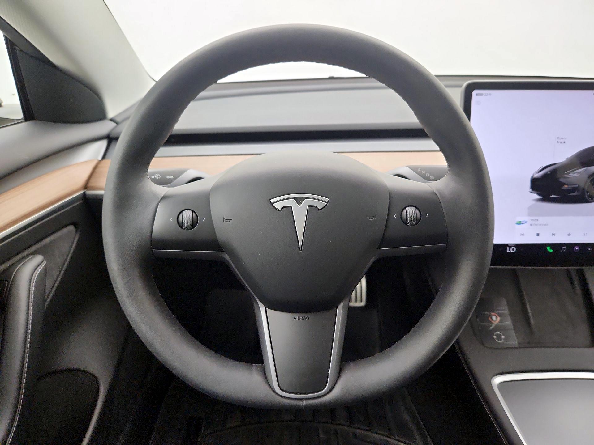 Thumbnail: 2023 Tesla Model 3 - 10