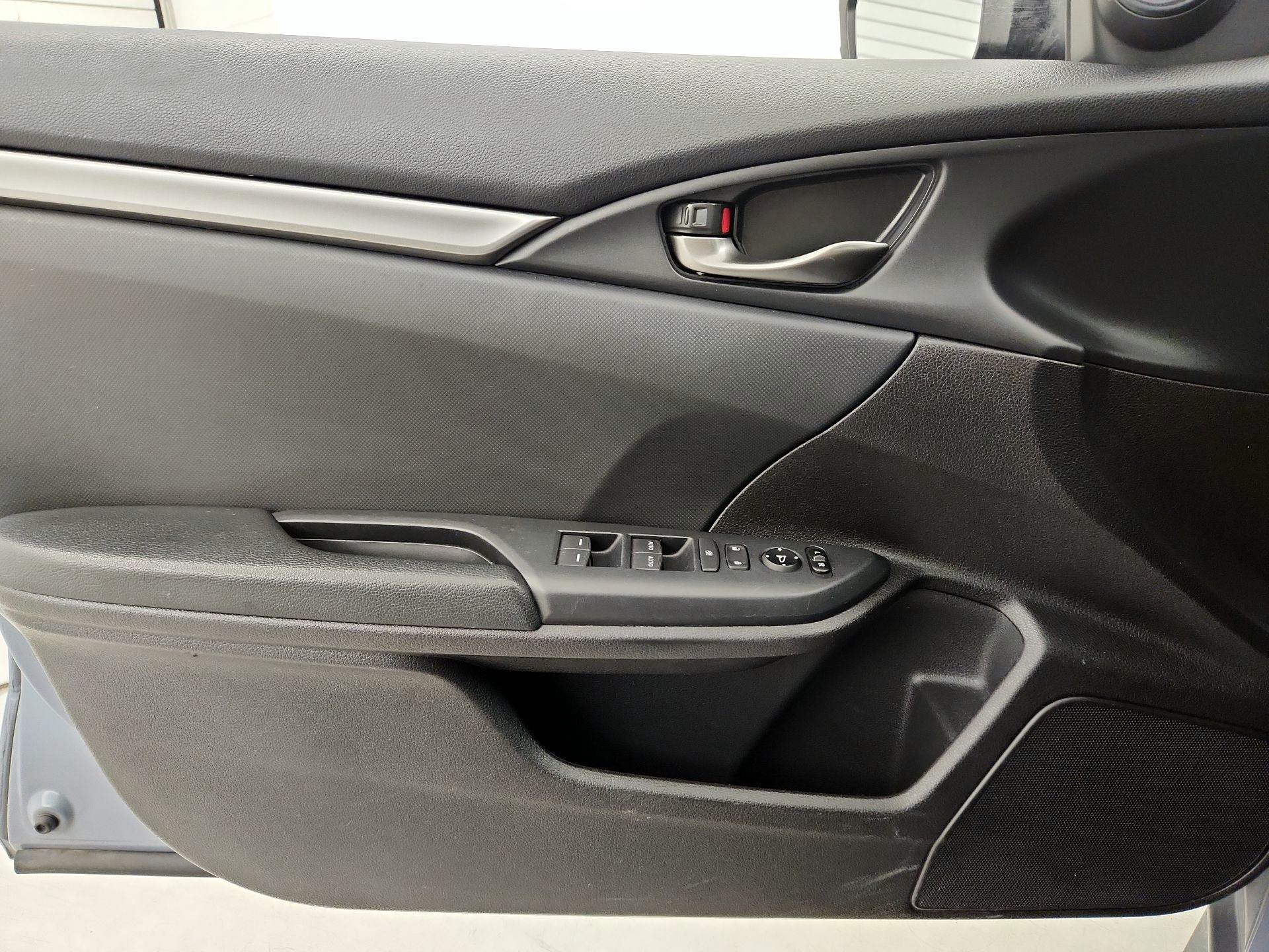 Thumbnail: 2020 Honda Civic - 12