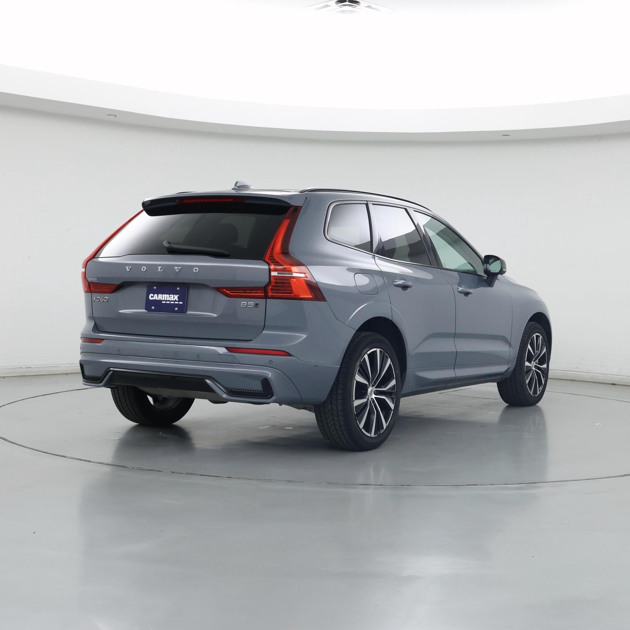Thumbnail: 2023 Volvo XC60 - 8