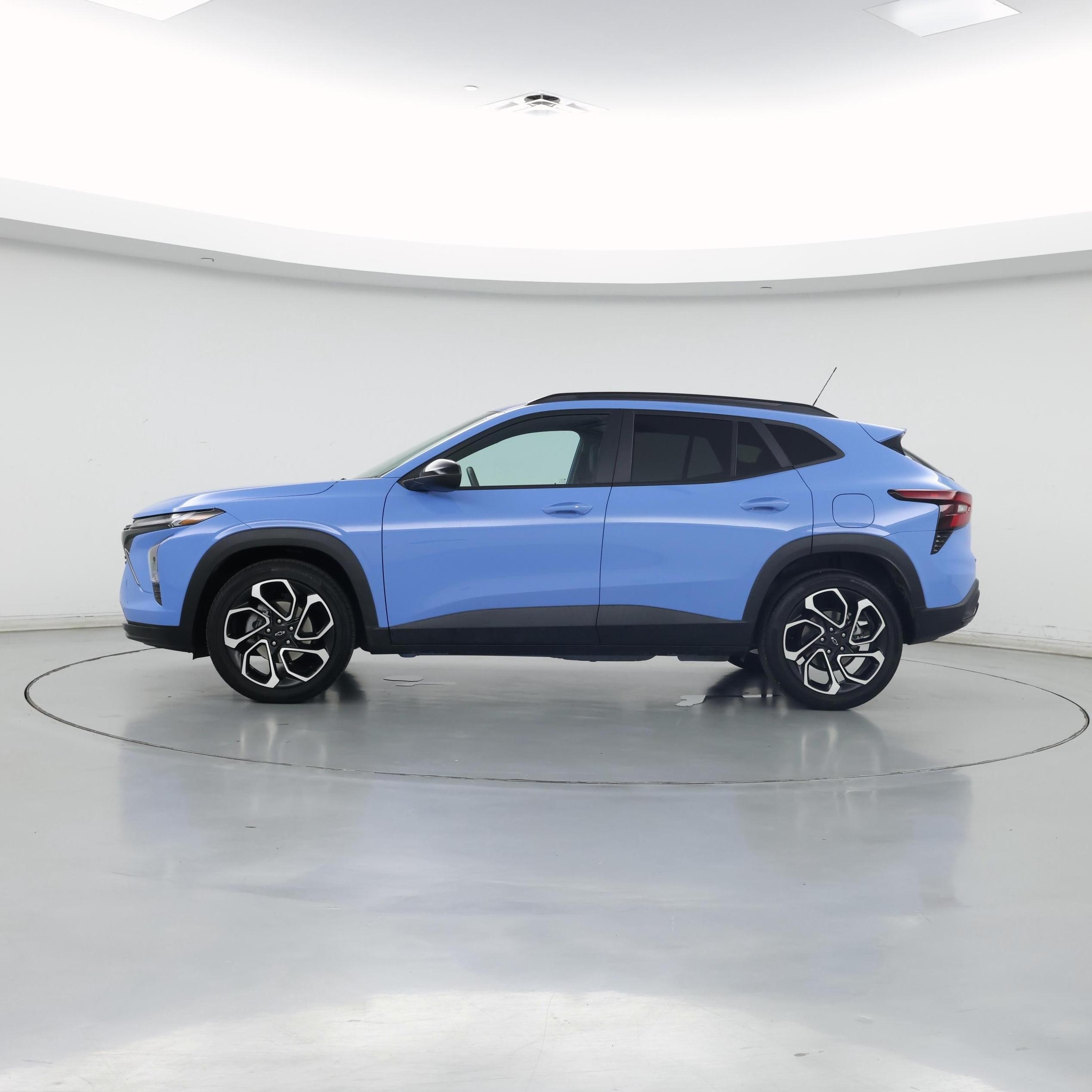 Thumbnail: 2024 Chevrolet Trax - 3