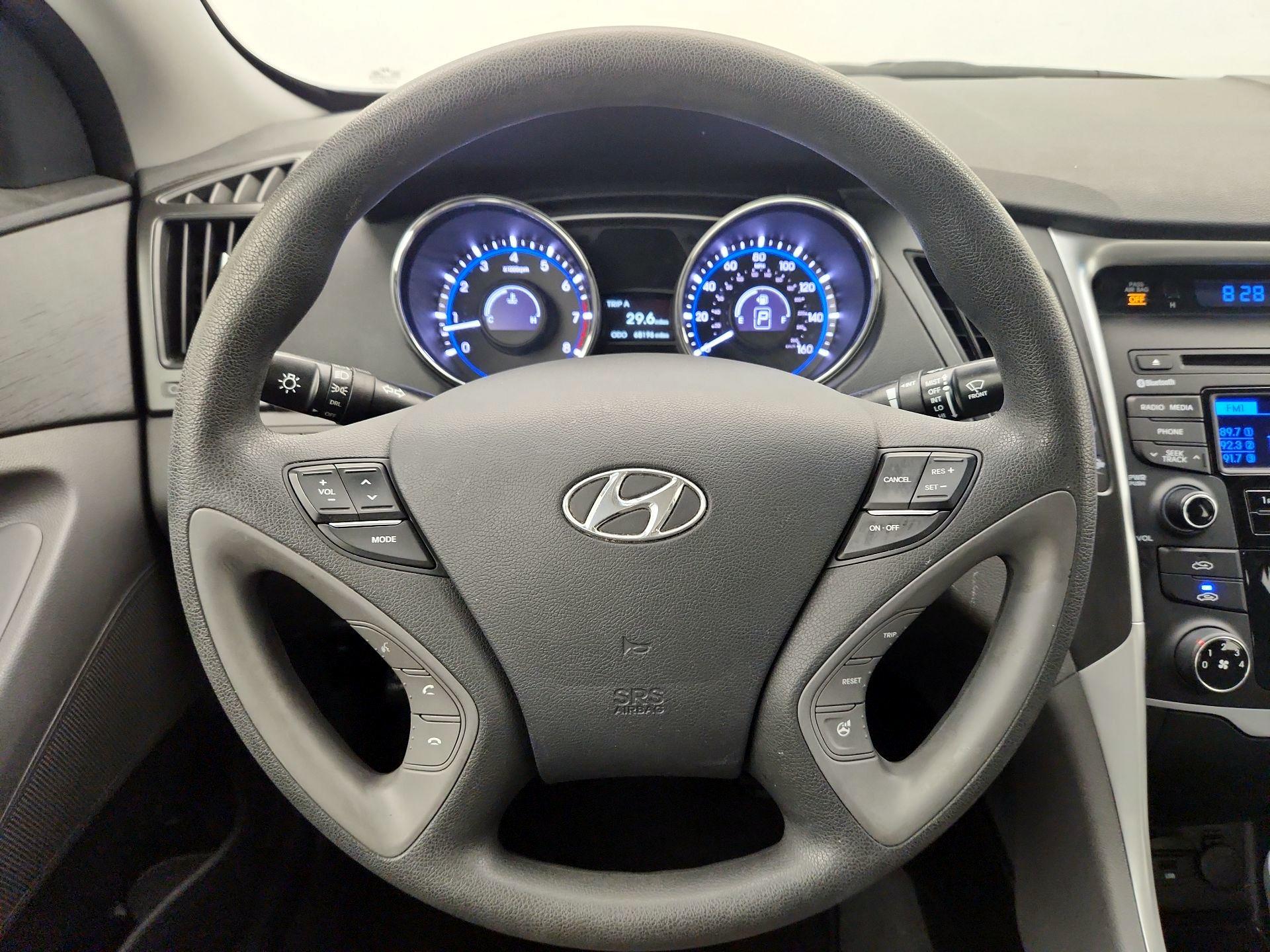 Thumbnail: 2014 Hyundai Sonata - 10