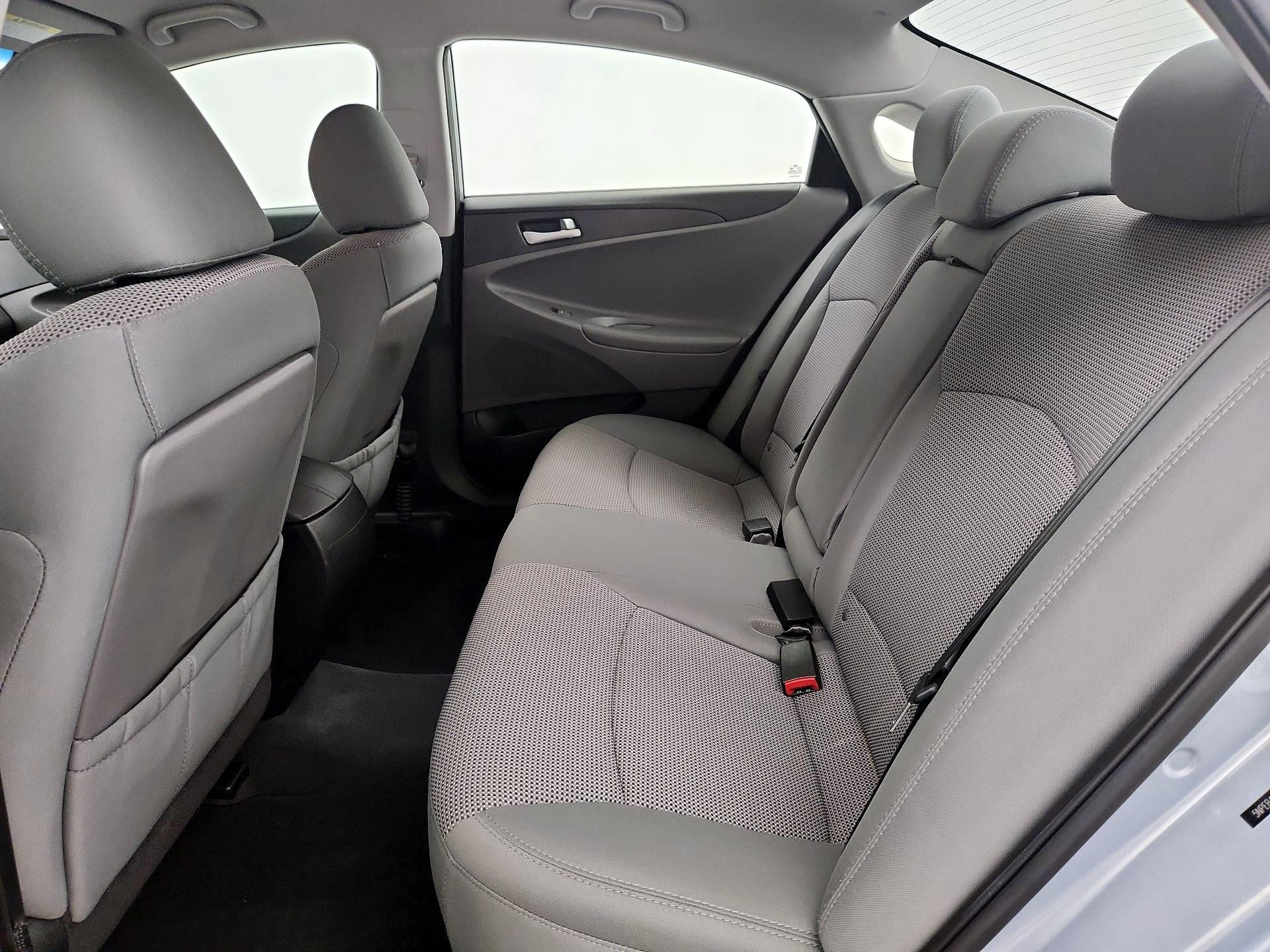 Thumbnail: 2014 Hyundai Sonata - 18