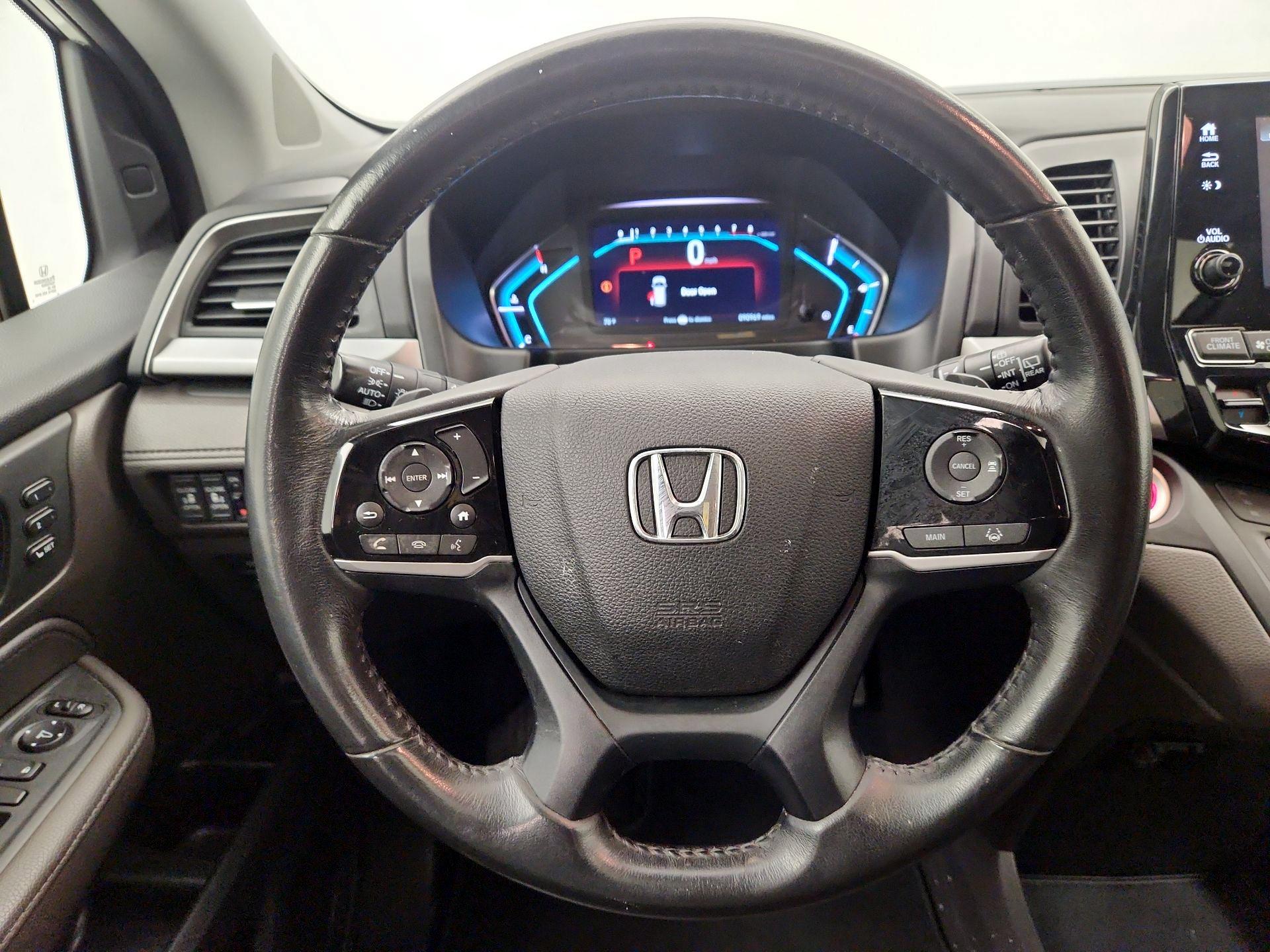 Thumbnail: 2018 Honda Odyssey - 10