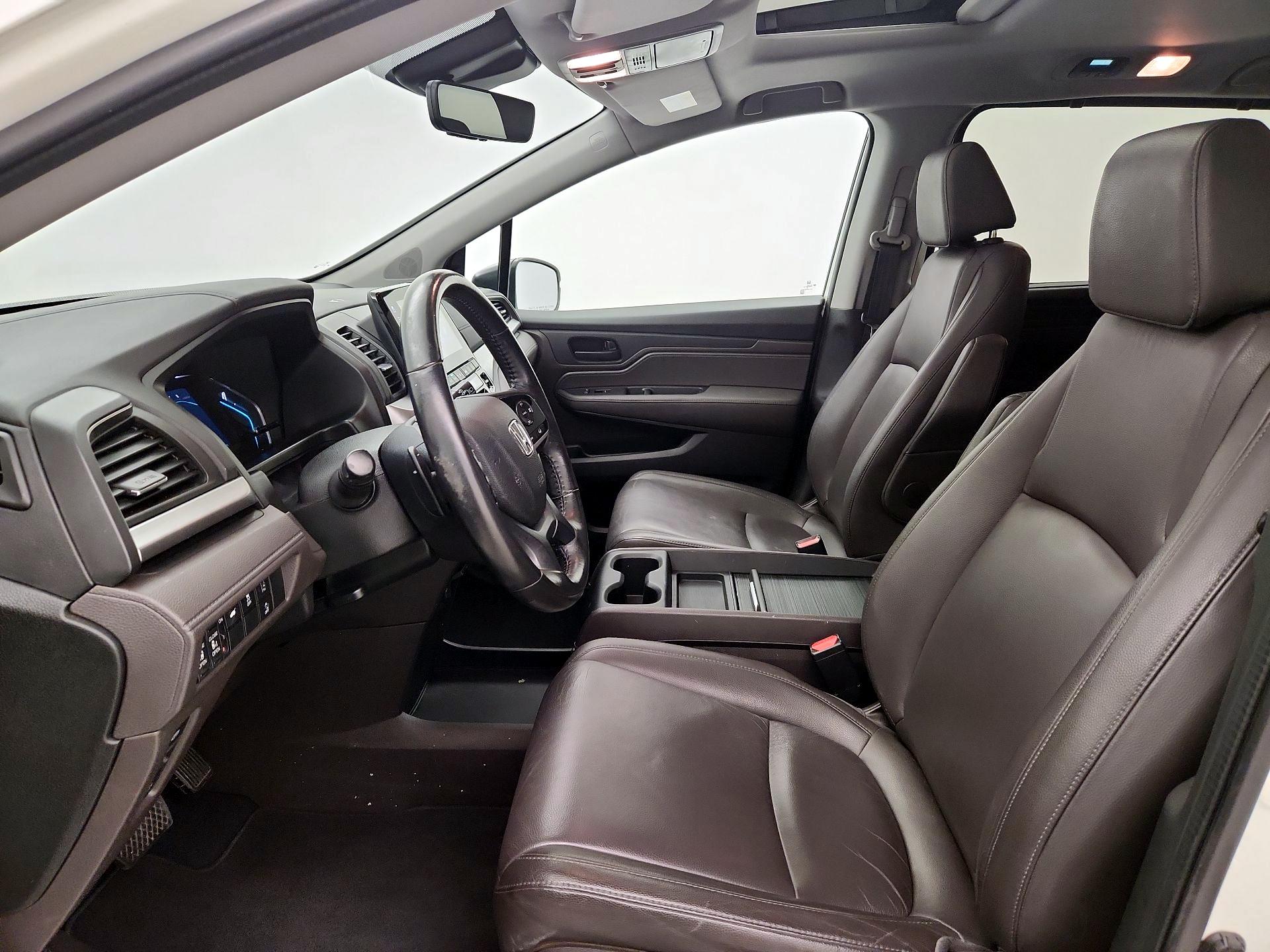 Thumbnail: 2018 Honda Odyssey - 11