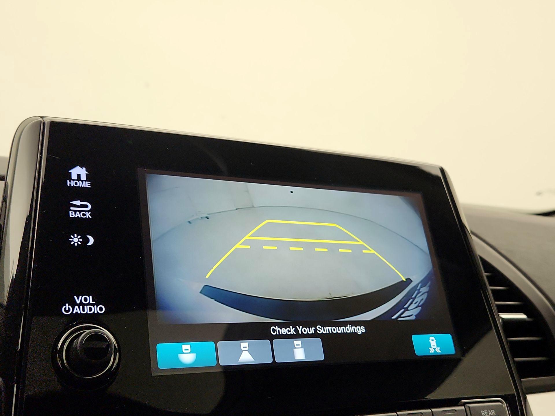 Thumbnail: 2018 Honda Odyssey - 14