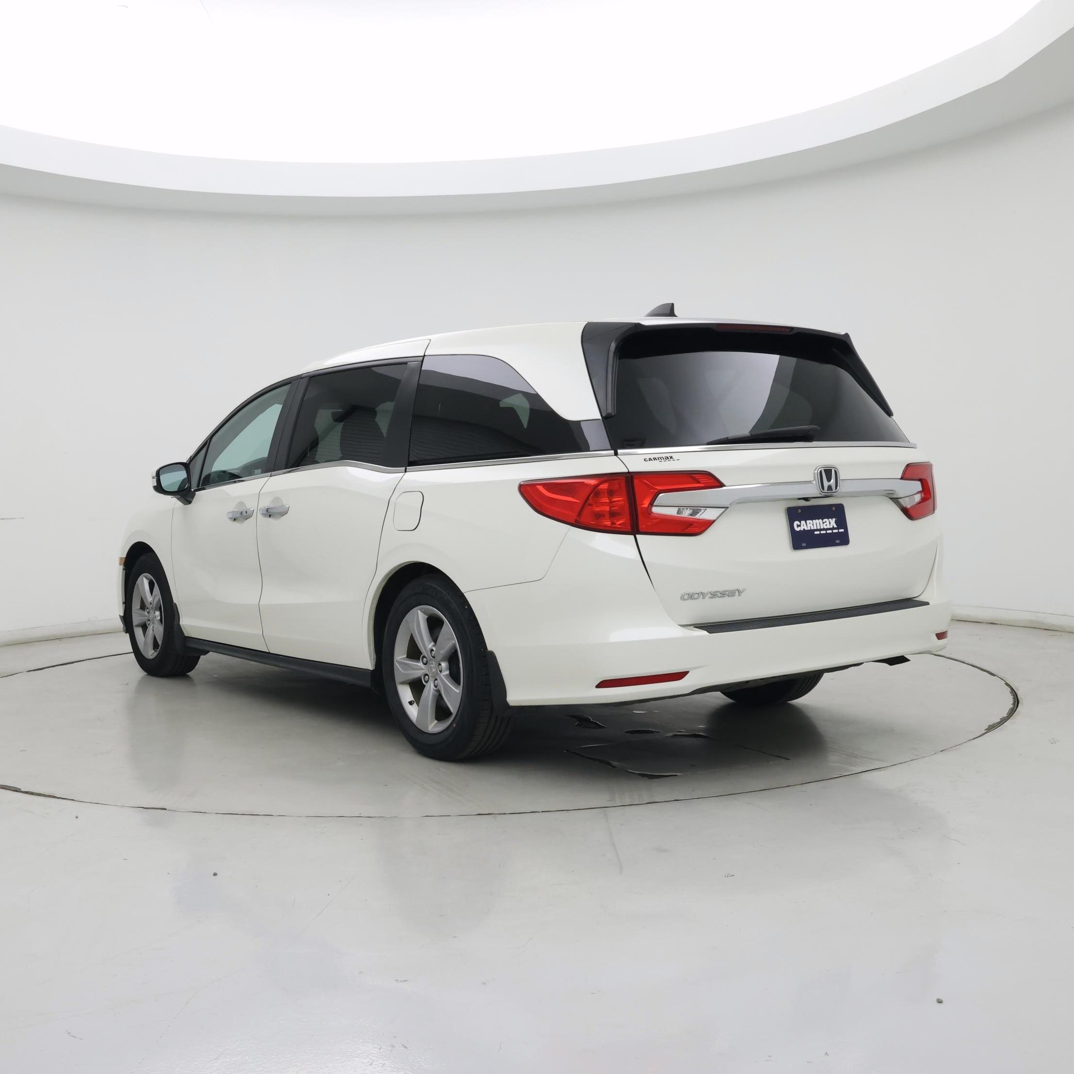 Thumbnail: 2018 Honda Odyssey - 2