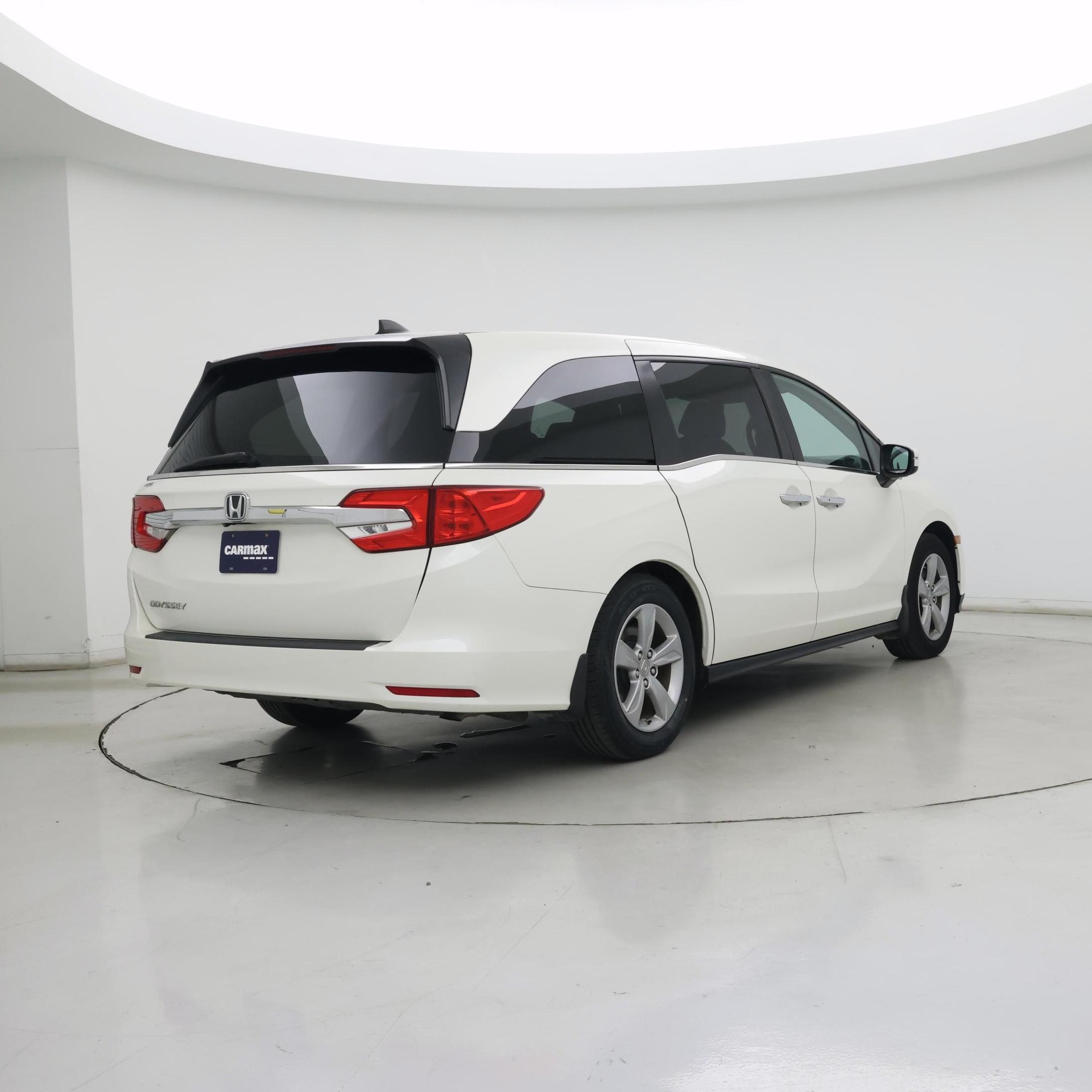 Thumbnail: 2018 Honda Odyssey - 8