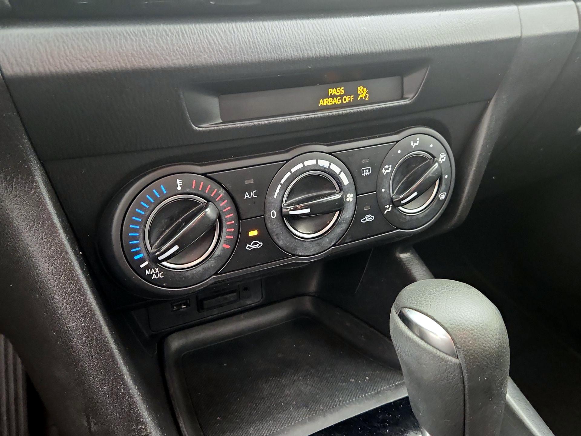 Thumbnail: 2016 Mazda Mazda3 - 17