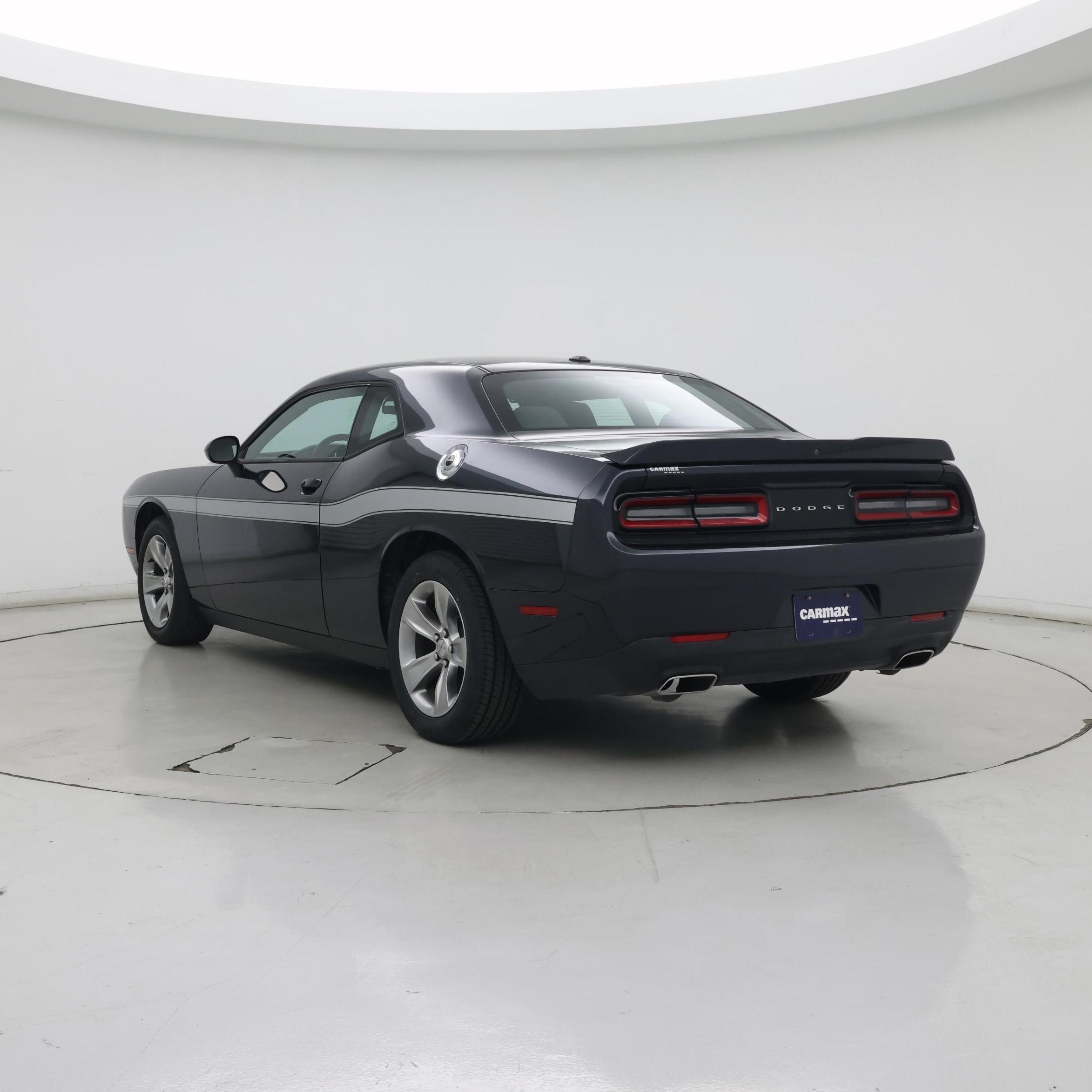 Thumbnail: 2018 Dodge Challenger - 2