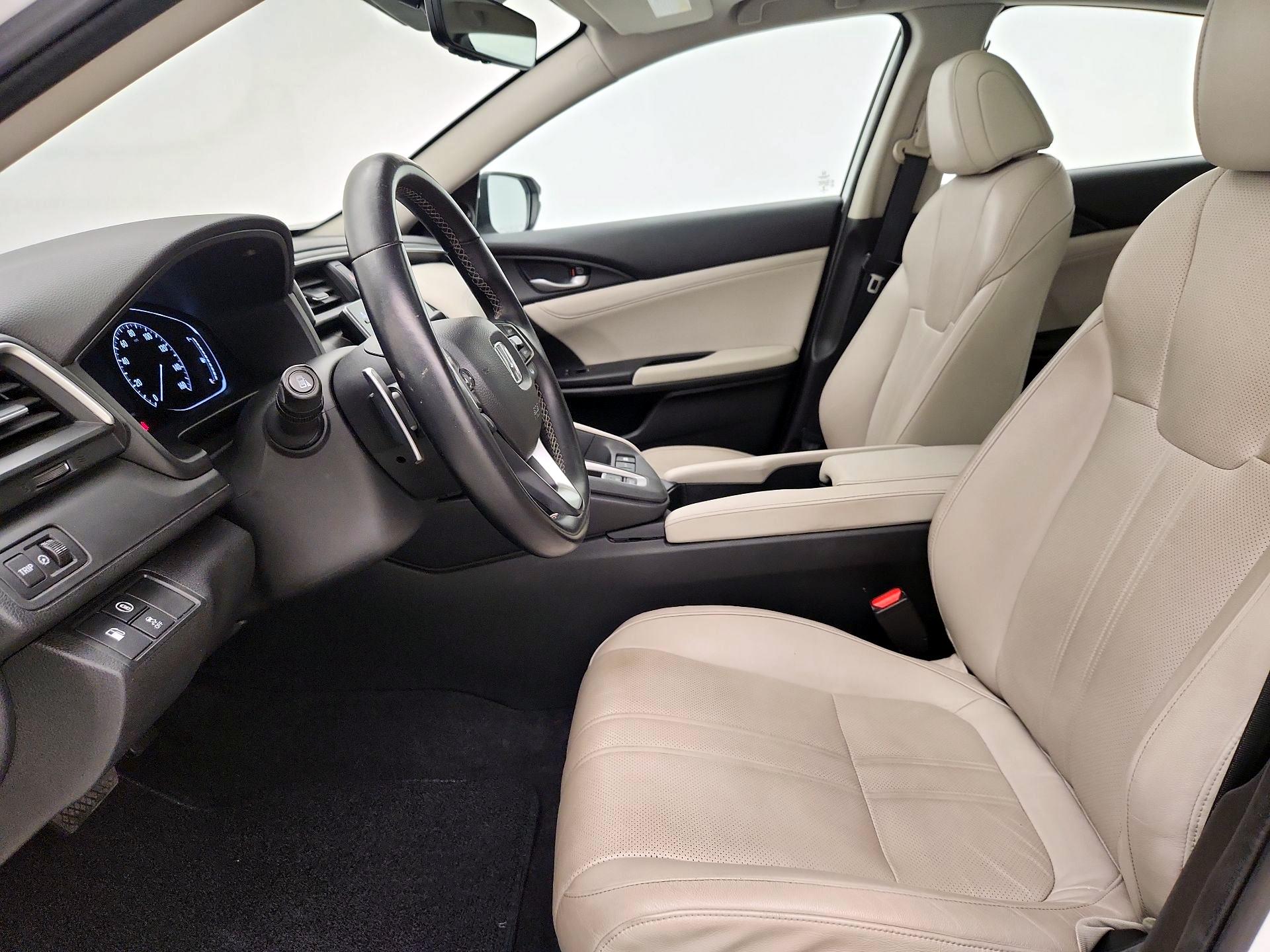 Thumbnail: 2019 Honda Insight - 11
