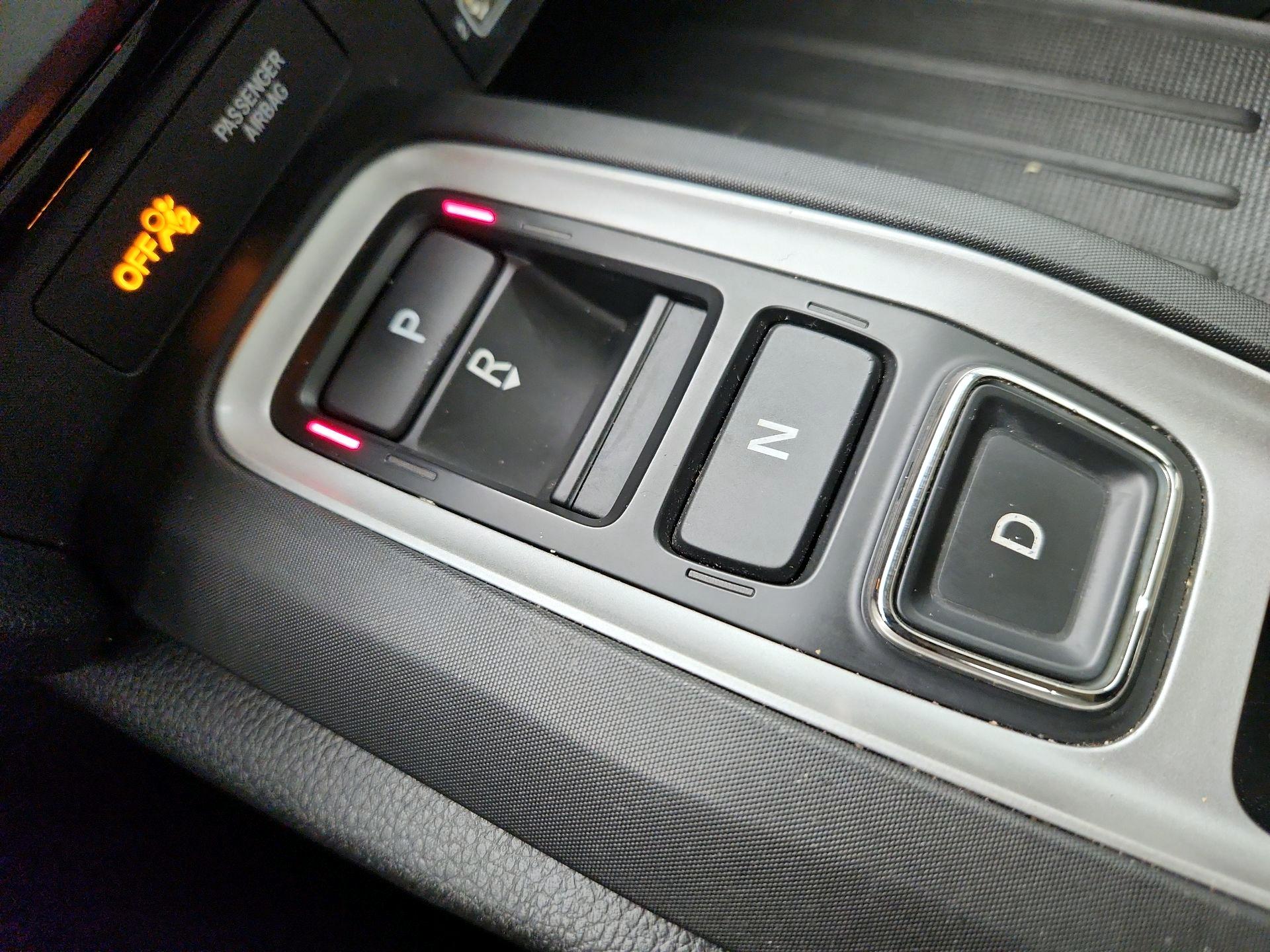 Thumbnail: 2019 Honda Insight - 18