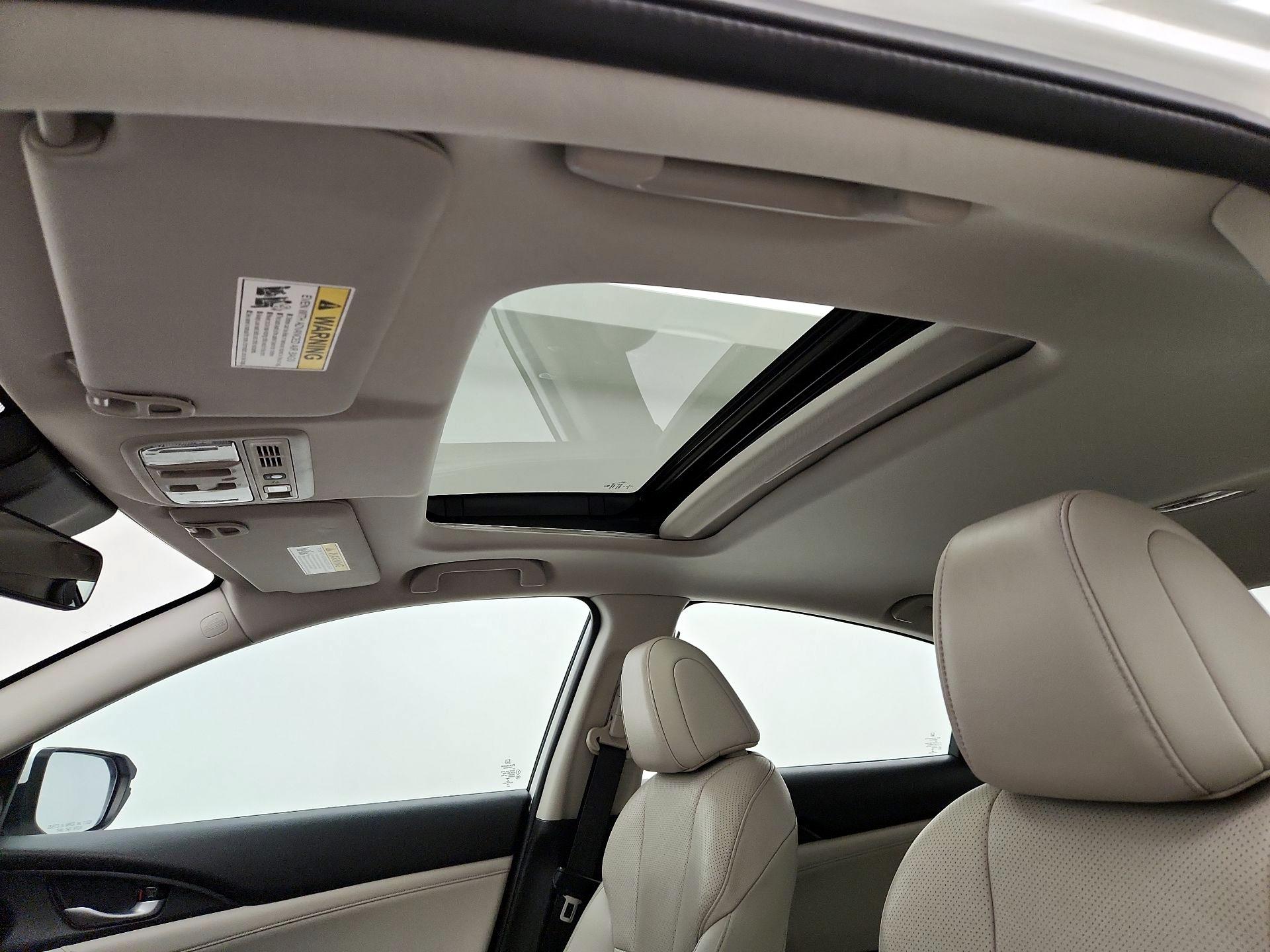 Thumbnail: 2019 Honda Insight - 20
