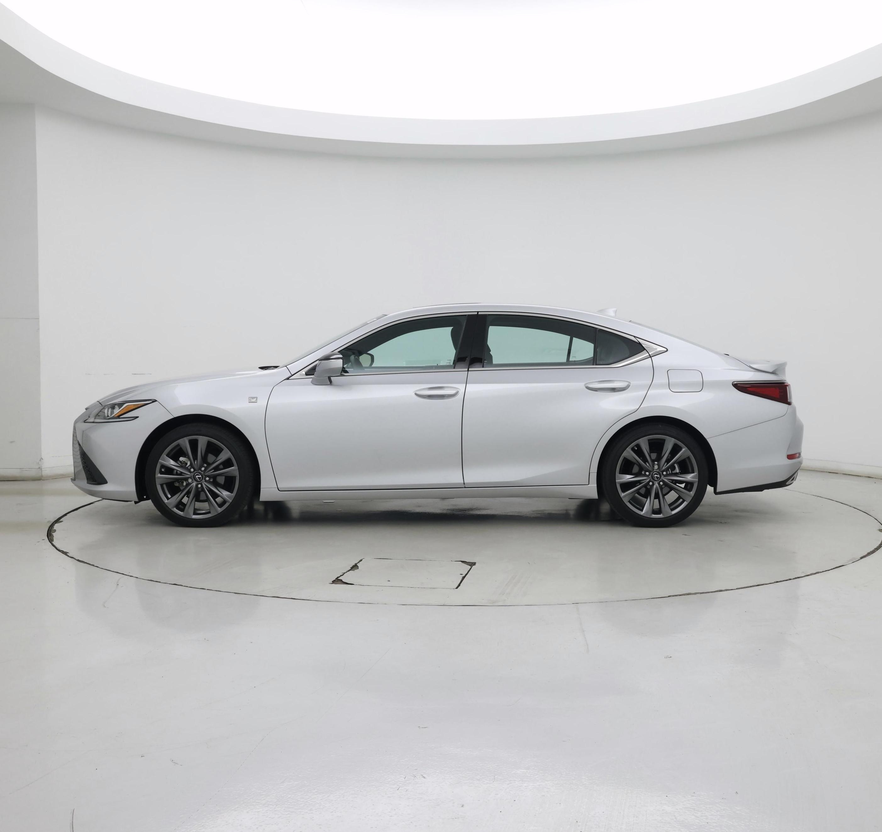 Thumbnail: 2019 Lexus ES - 3
