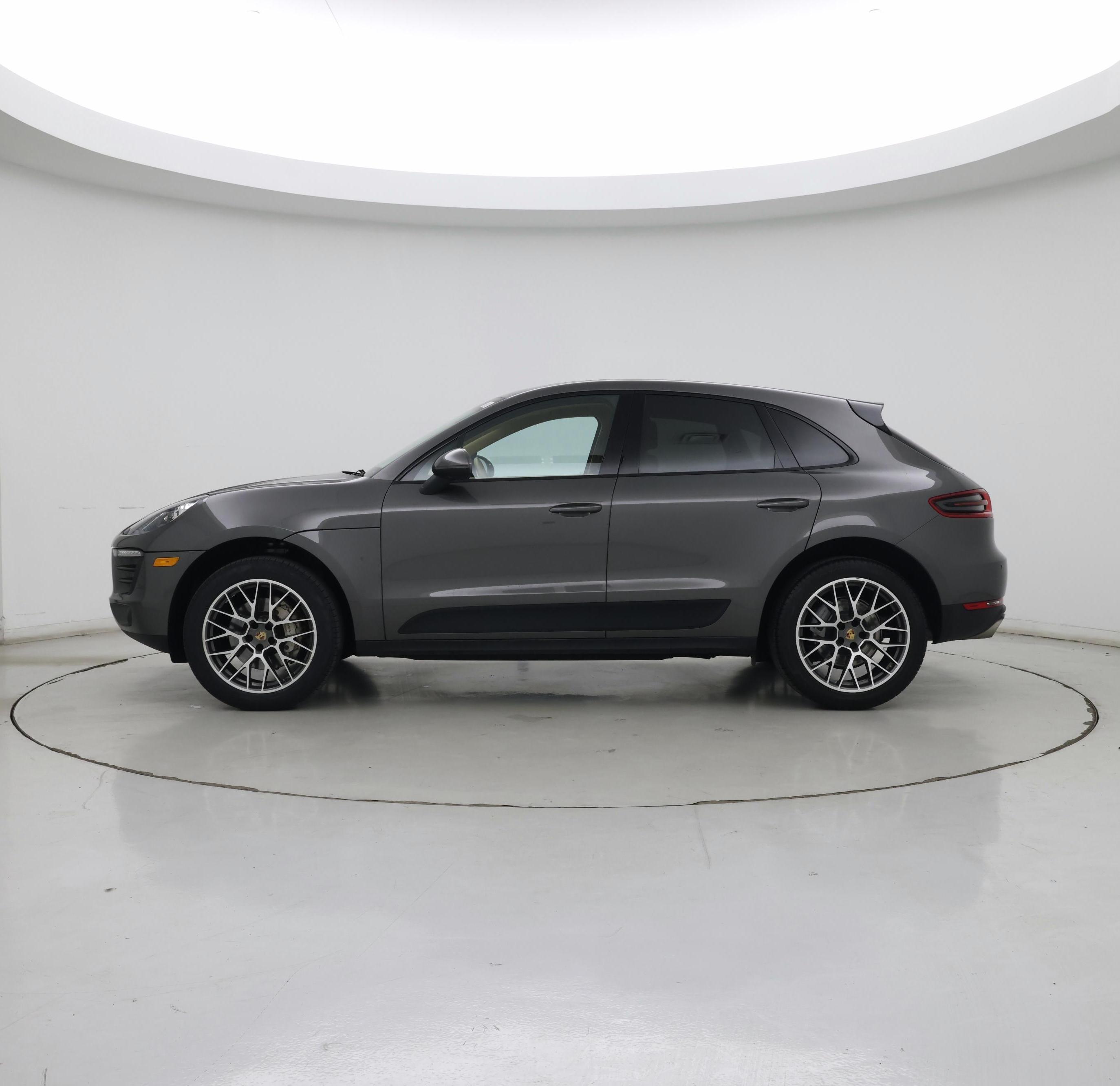 Thumbnail: 2015 Porsche Macan - 3