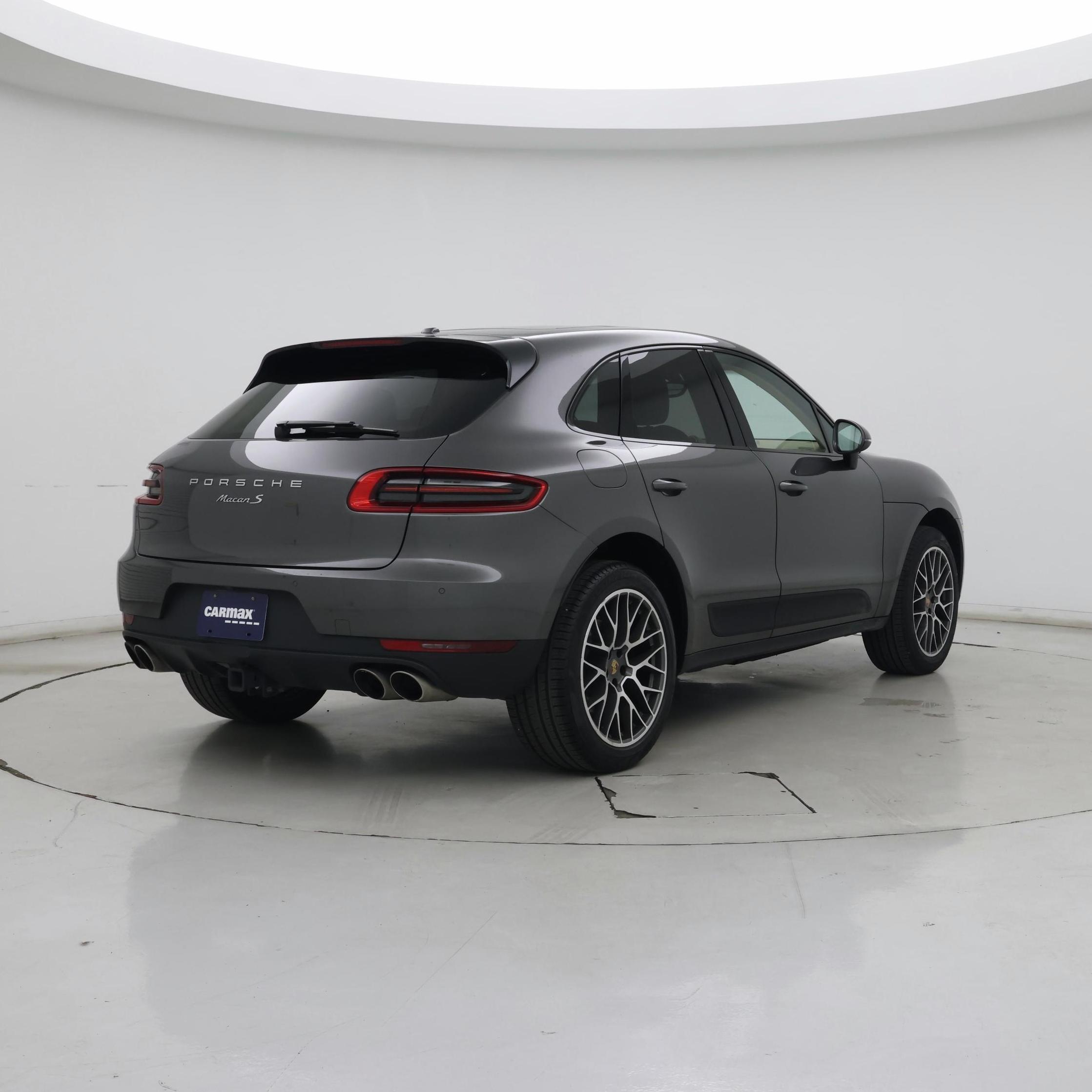 Thumbnail: 2015 Porsche Macan - 8