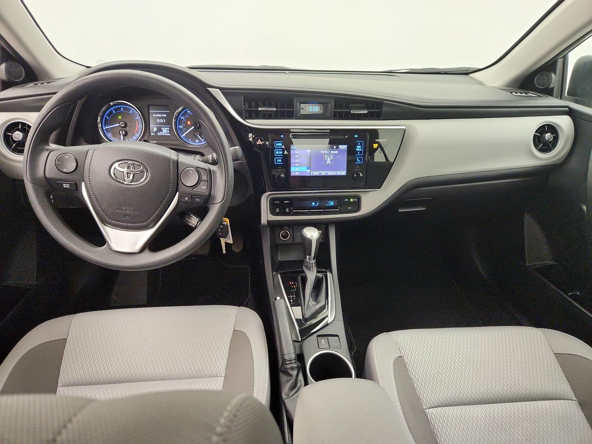 Thumbnail: 2017 Toyota Corolla - 9