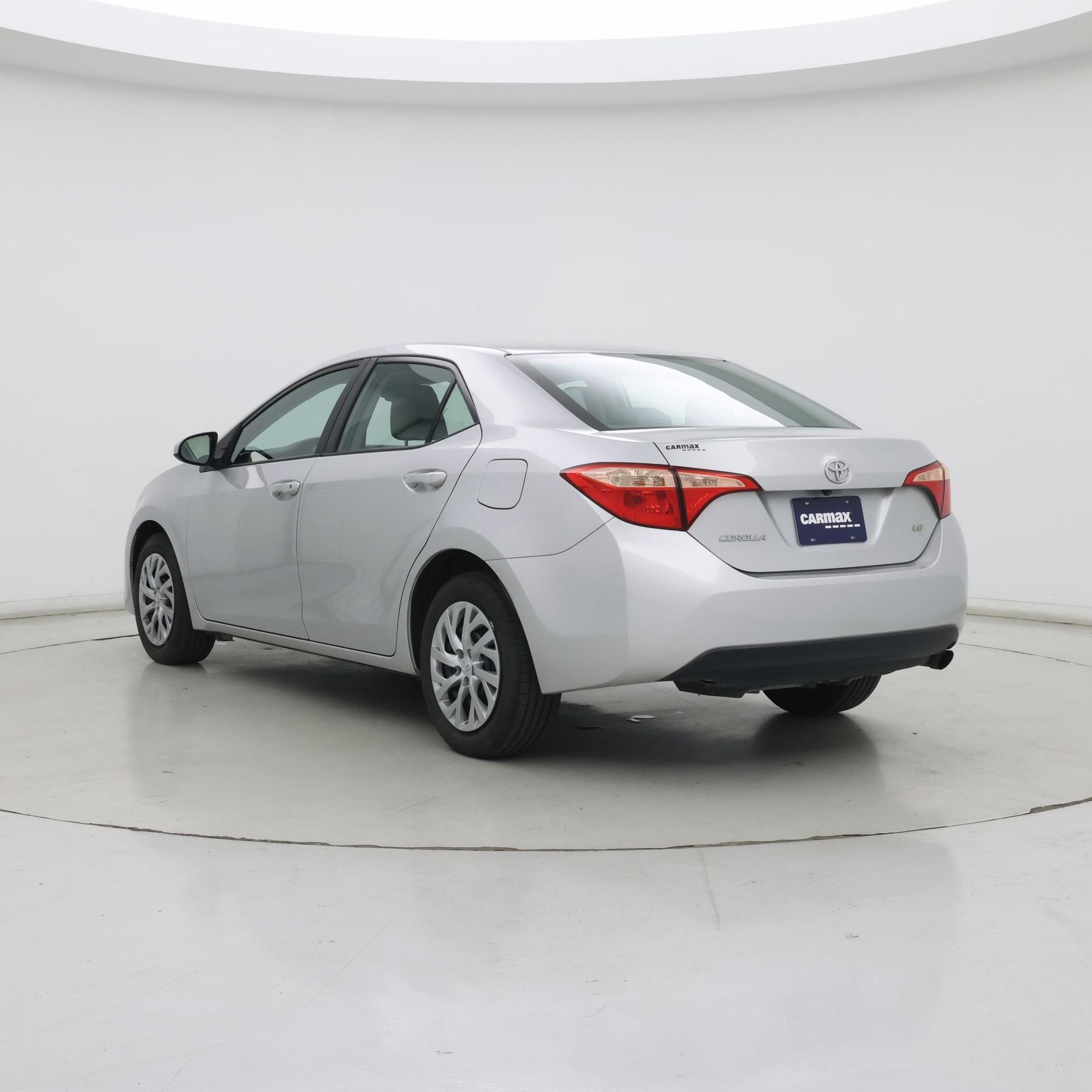Thumbnail: 2017 Toyota Corolla - 2