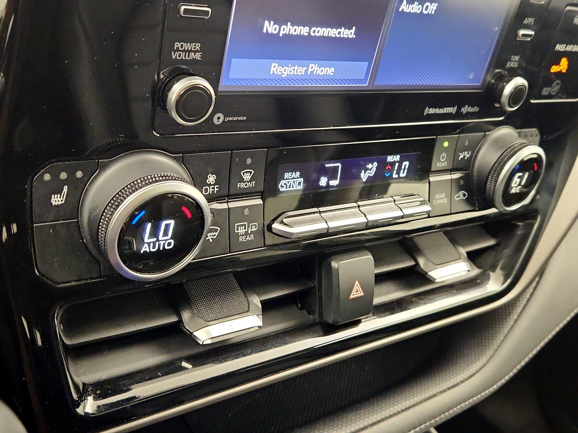 Thumbnail: 2021 Toyota Highlander - 16