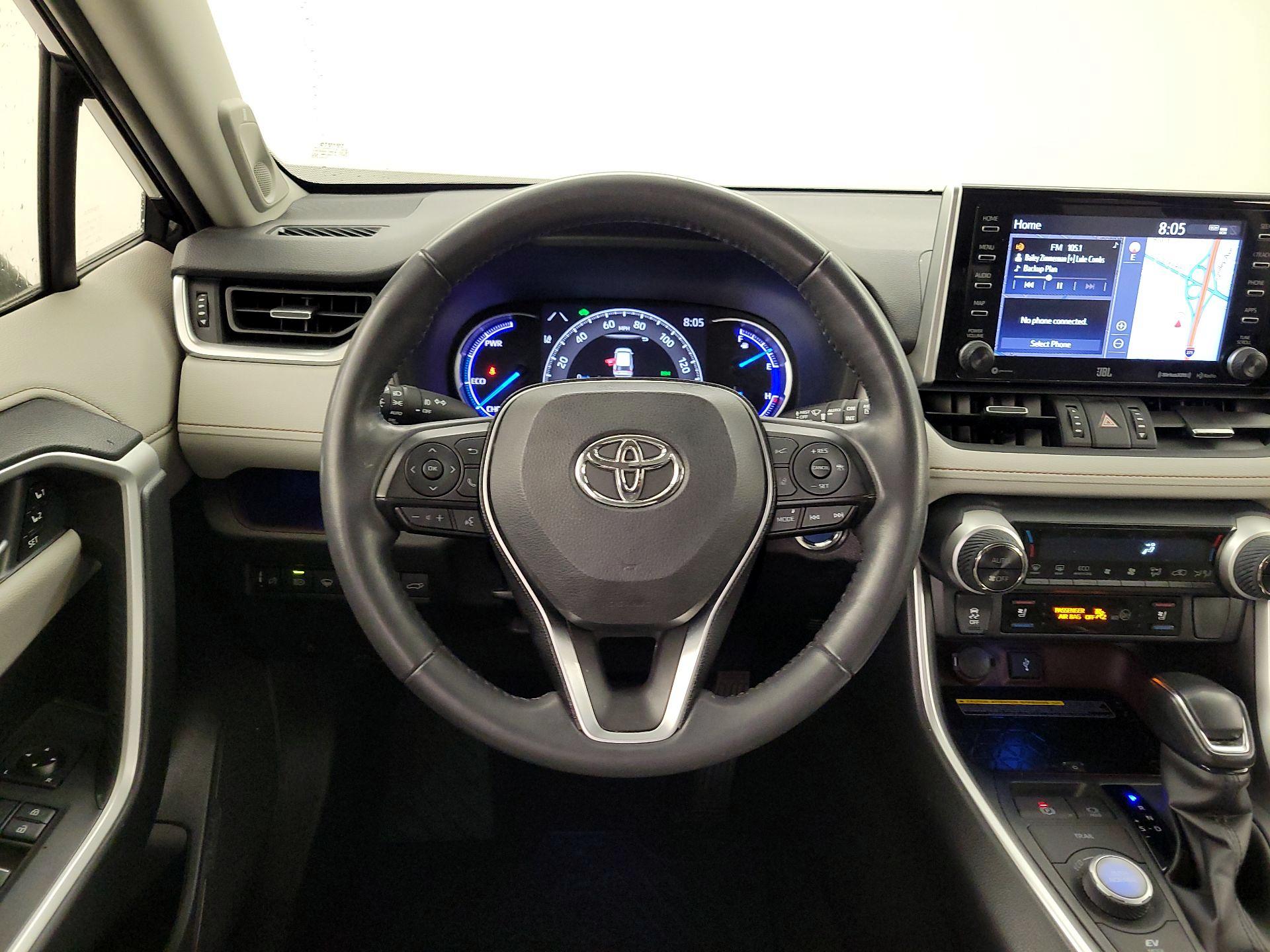 Thumbnail: 2020 Toyota RAV4 - 10