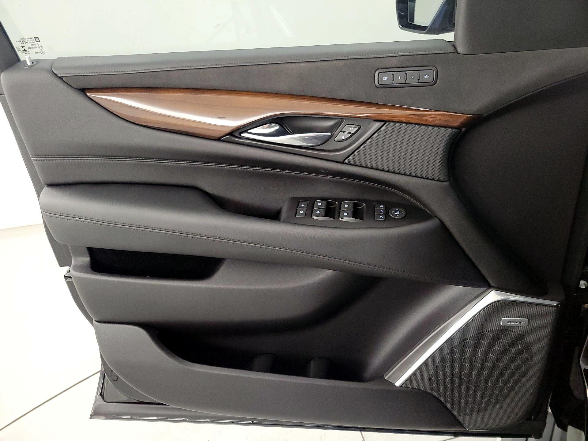 Thumbnail: 2020 Cadillac Escalade - 12