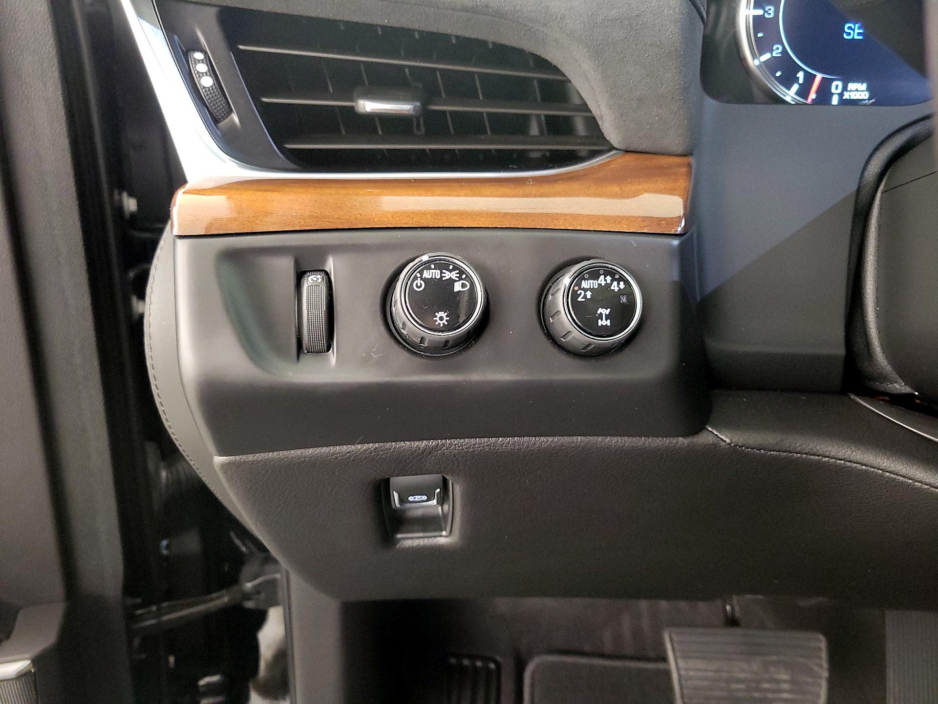 Thumbnail: 2020 Cadillac Escalade - 13
