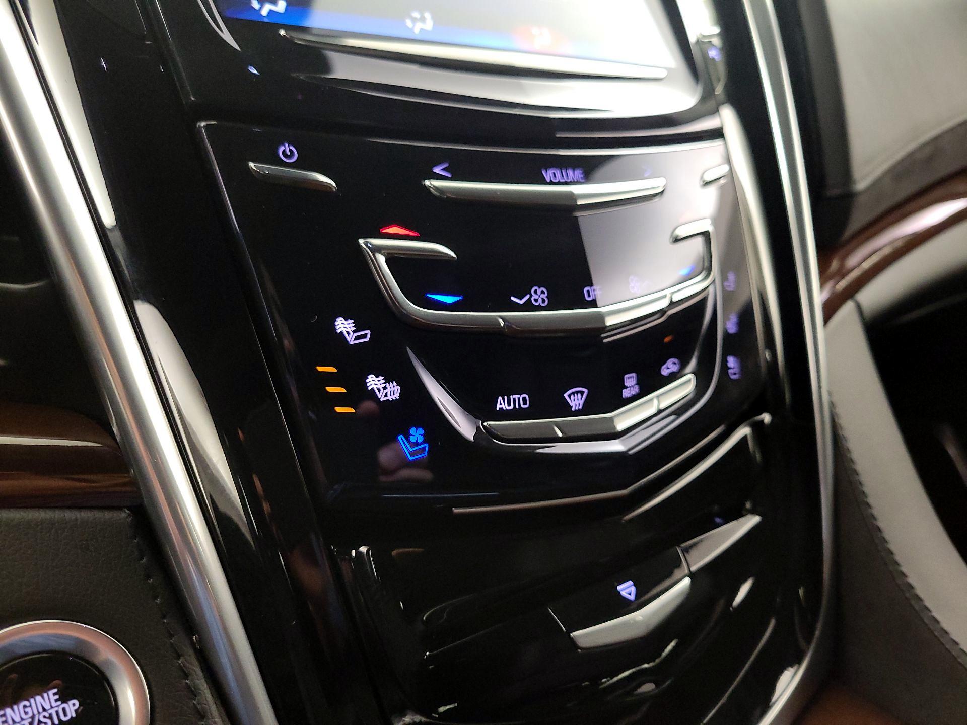 Thumbnail: 2020 Cadillac Escalade - 17