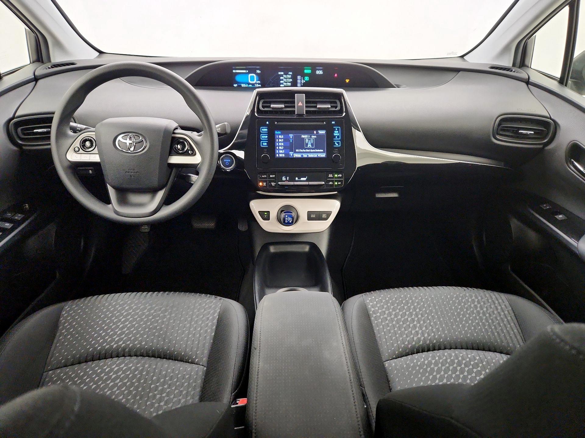 Thumbnail: 2016 Toyota Prius - 9