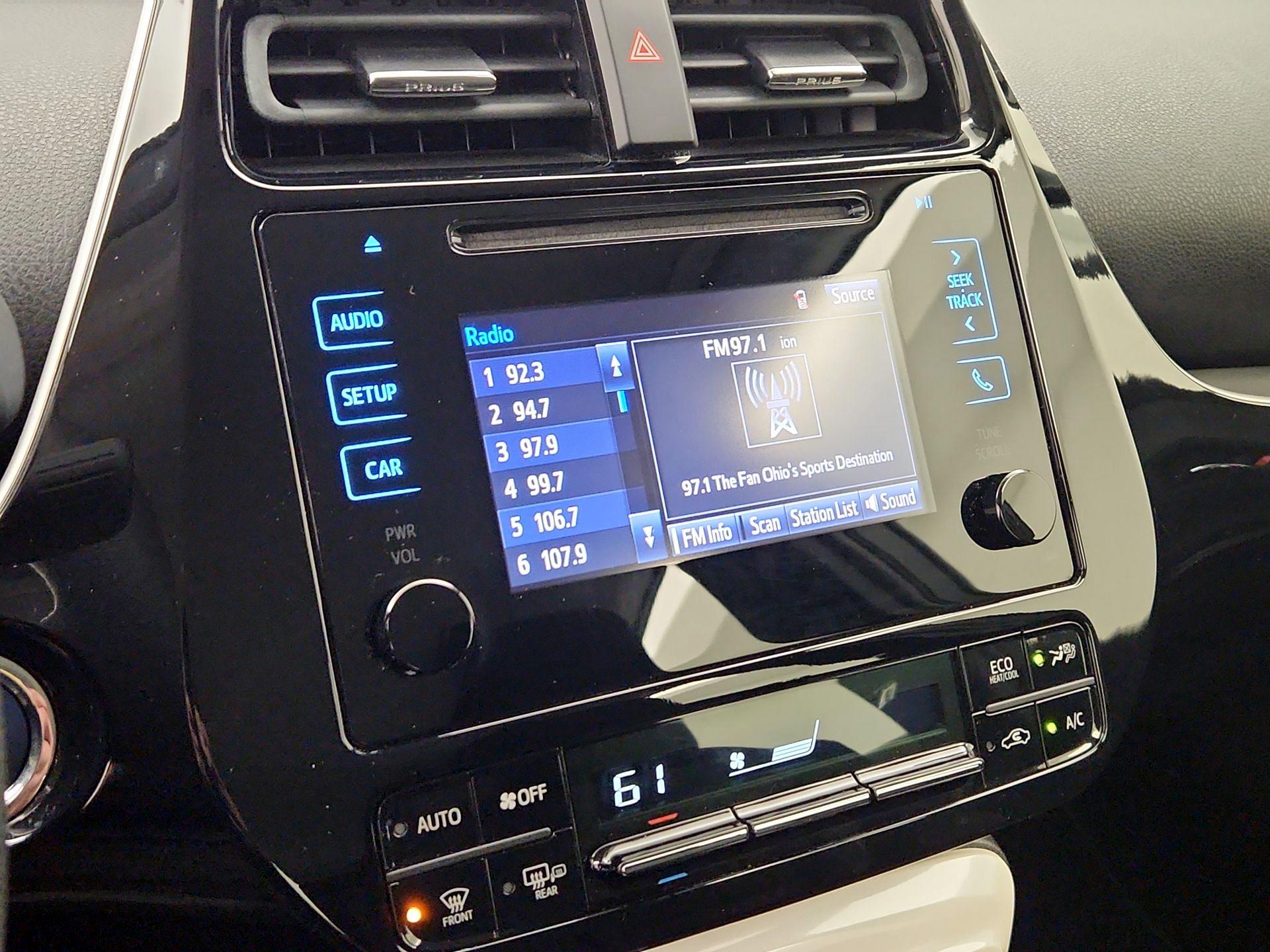 Thumbnail: 2016 Toyota Prius - 15