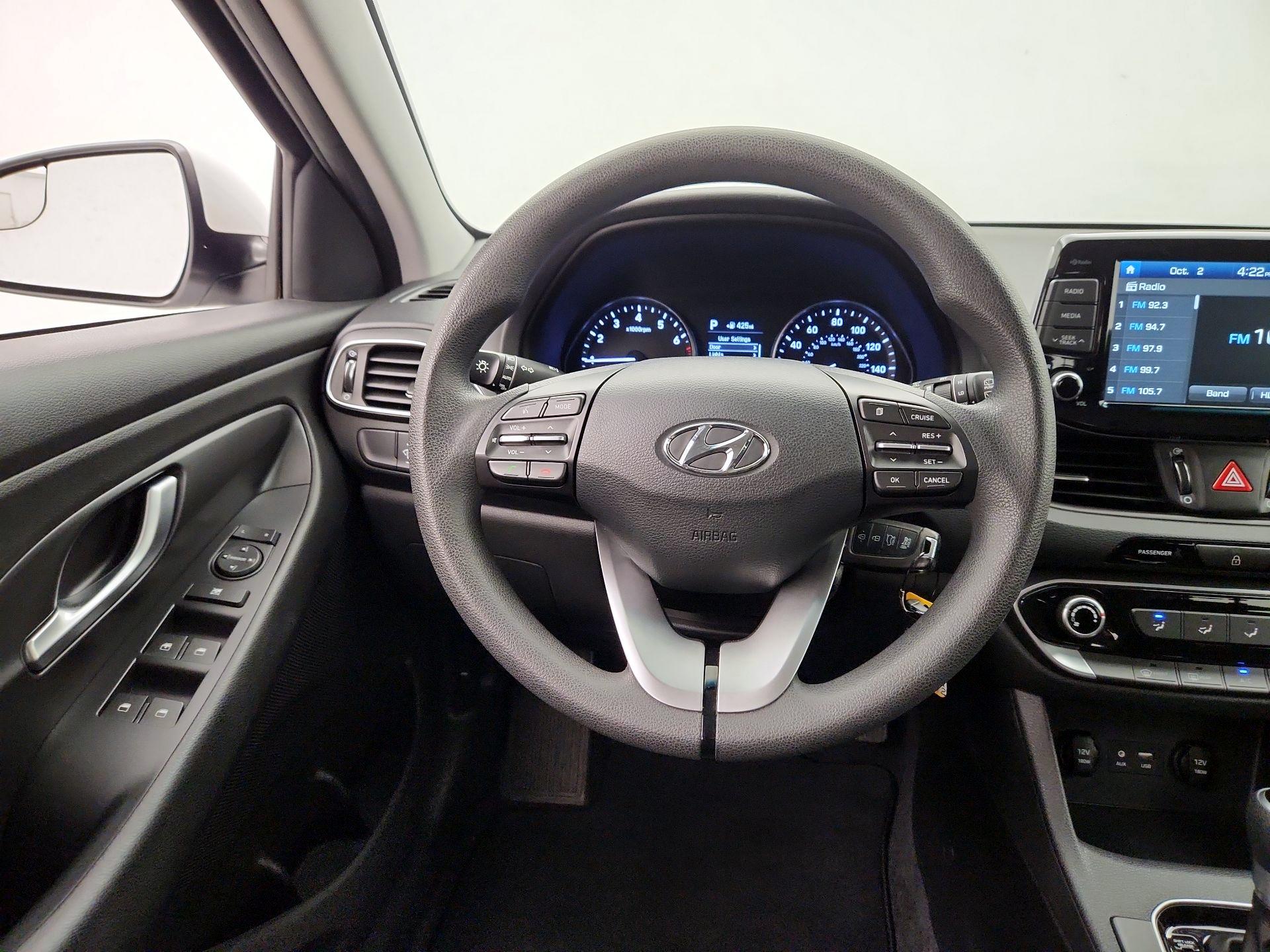 Thumbnail: 2018 Hyundai Elantra - 10
