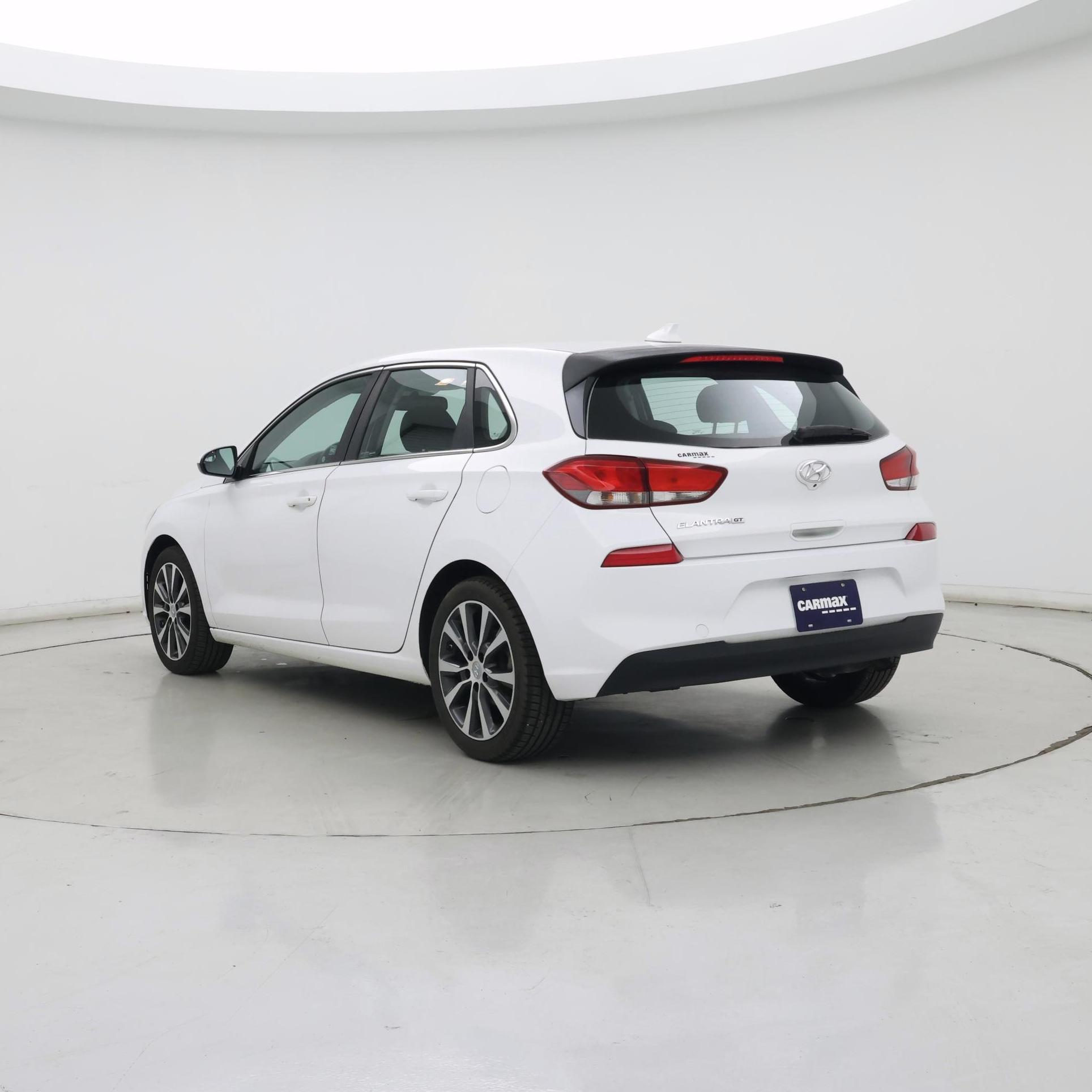 Thumbnail: 2018 Hyundai Elantra - 2